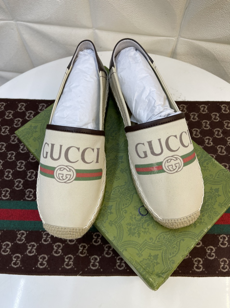 Giày Gucci  Super Màu Trắng In Logo Full Hộp Size 38