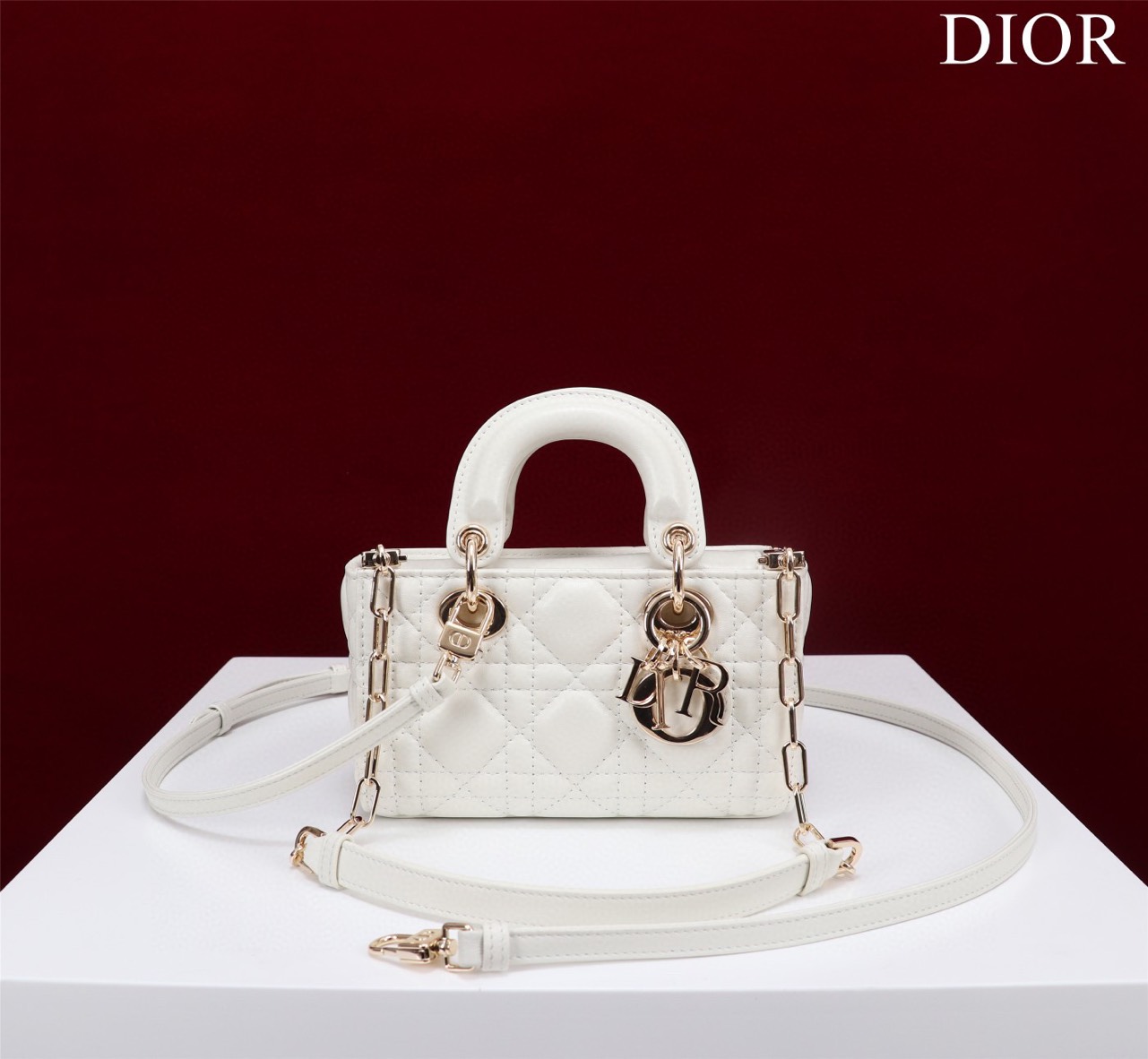 Túi Xách Dior Siêu Cấp Lady D-Joy-Micro Màu Trắng Size 16.5 * 6 * 10cm 05402