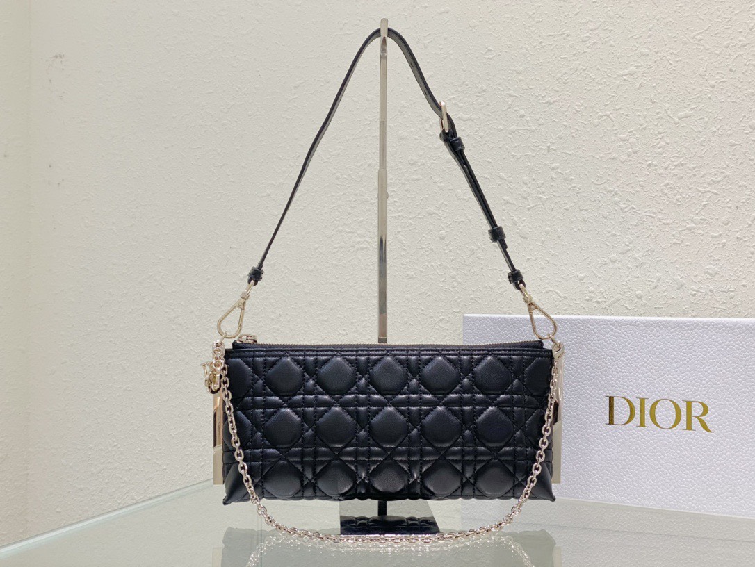 Túi Xách Dior CLub Siêu Cấp Màu Đen Size 27cm 2023