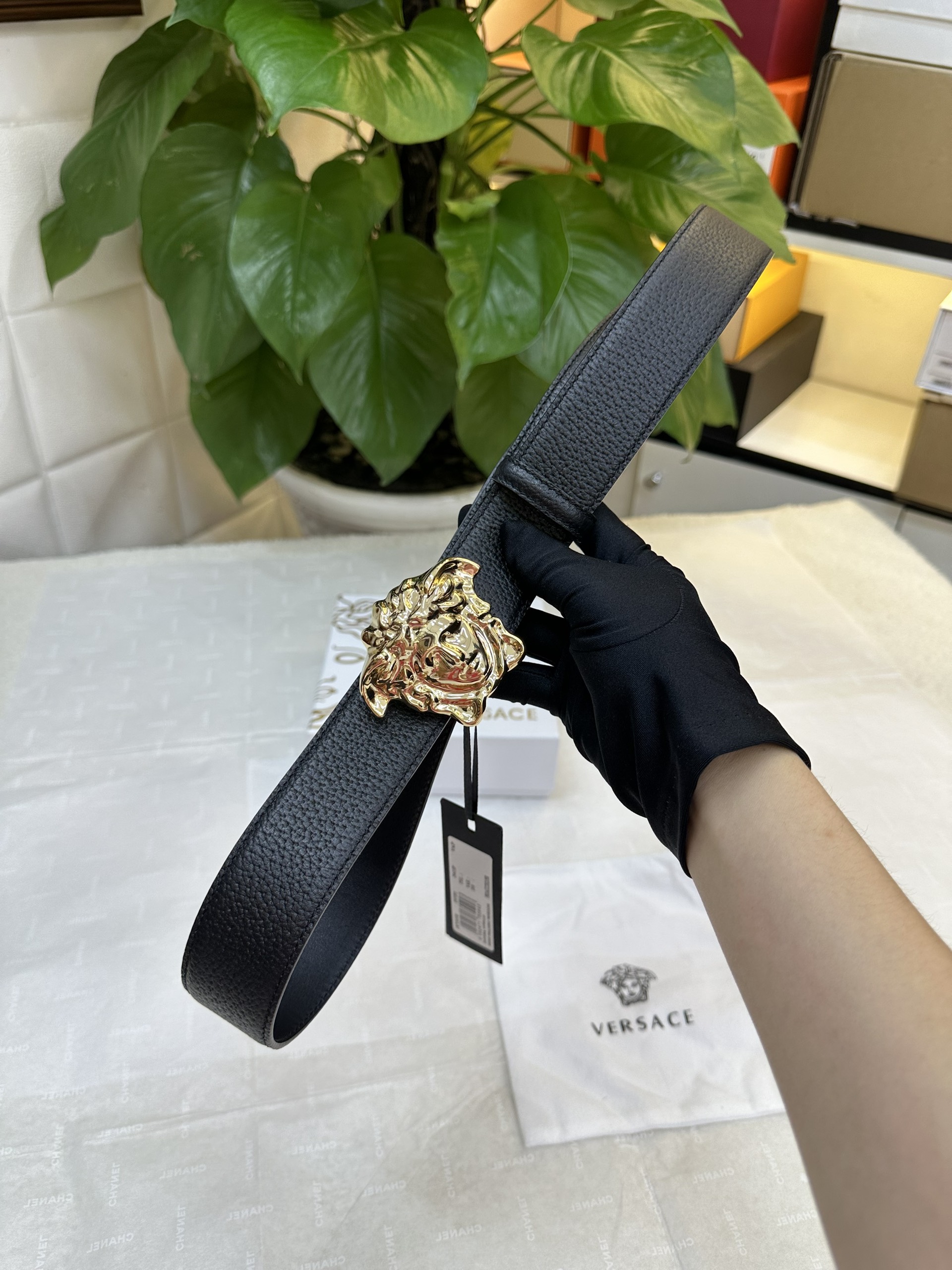 Thắt Lưng Versace Siêu Cấp Màu Đen Logo Gold Size 110-115cm