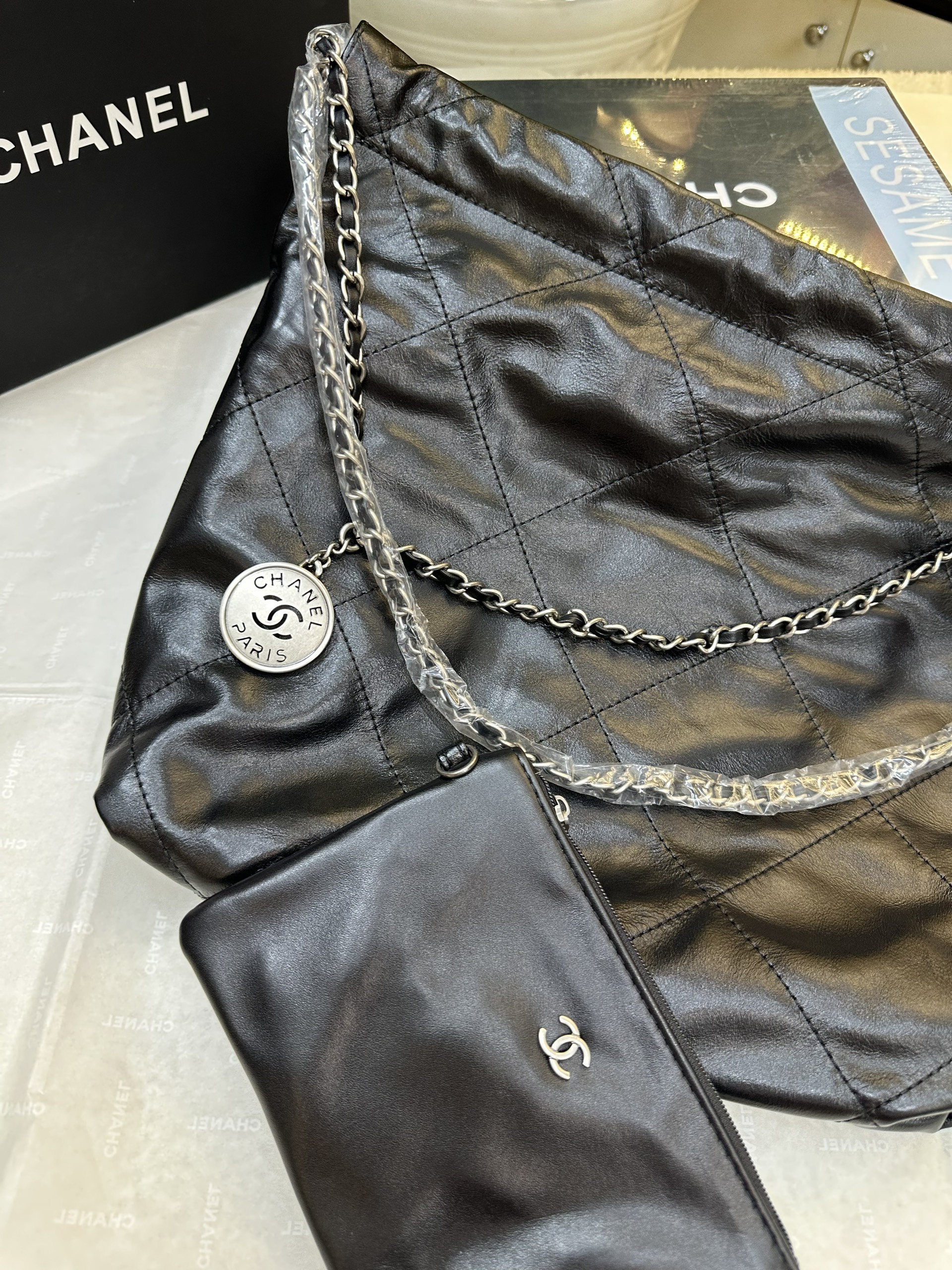 Túi Chanel 22 Hobo Super Màu Đen Size 35