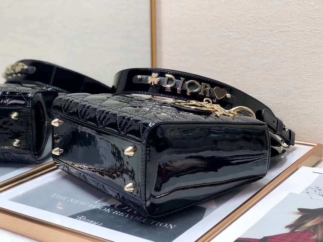 Túi Xách Dior Lady Siêu Cấp Da Bóng Màu Đen Size 20cm