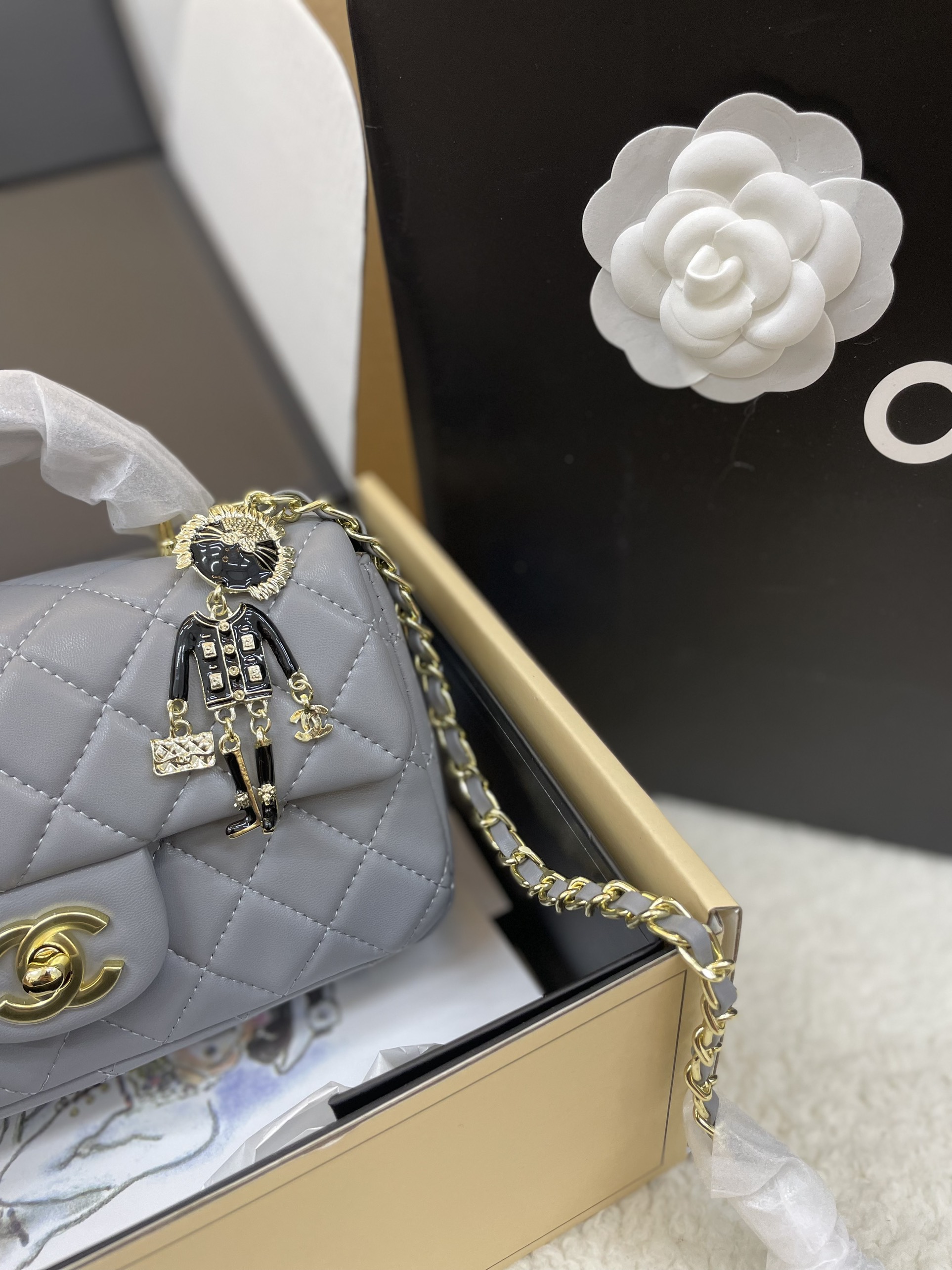 Túi Xách Chanel Classic Super Hình Người Màu Xám Size 20cm Full Box