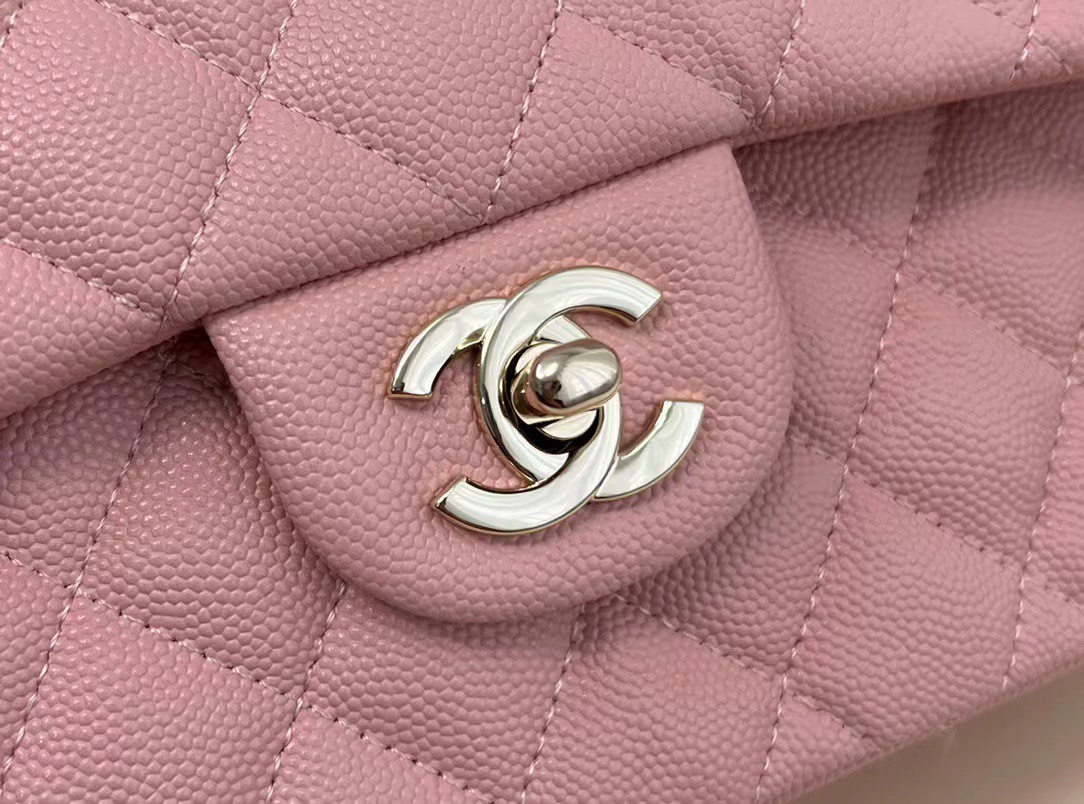 Túi Xách Chanel Classic Siêu Cấp Màu Hồng Da Hạt Khóa Bạc Size 26cm