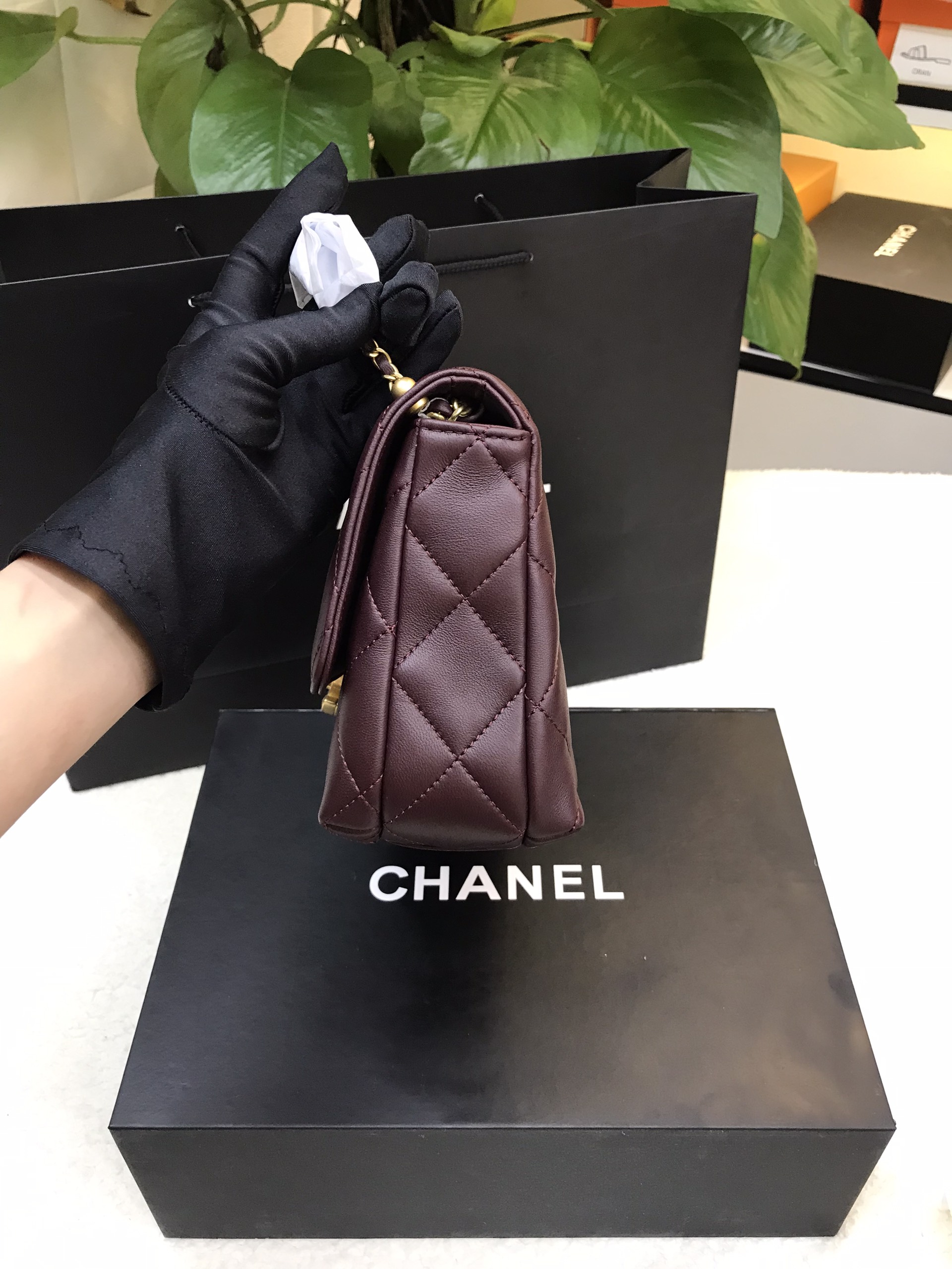 Túi Chanel 24A Pearl Chain Flap Bag Siêu Cấp Màu Đỏ Size 22cm