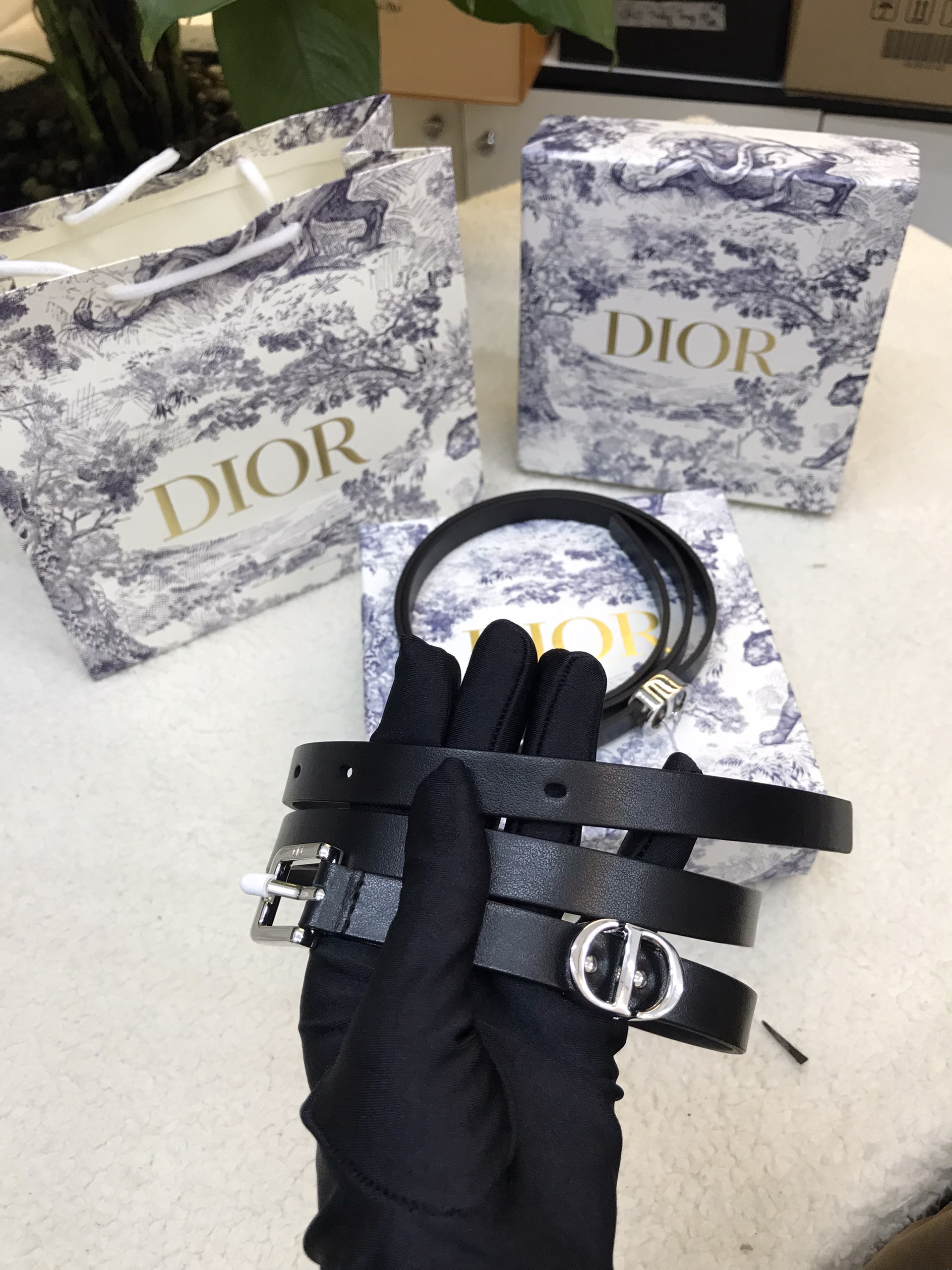 Thắt Lưng Dior 30 Montaigne Loop Belt Black Logo Silver Siêu Cấp