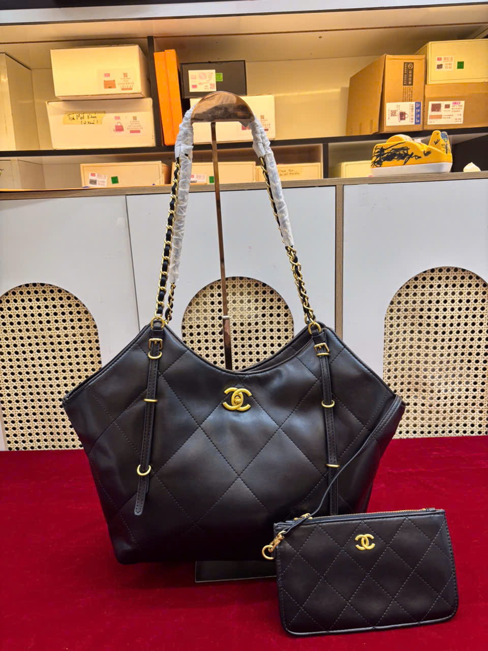 Túi Xách Chanel 25S AS5463 Màu Đen Super Size 31cm