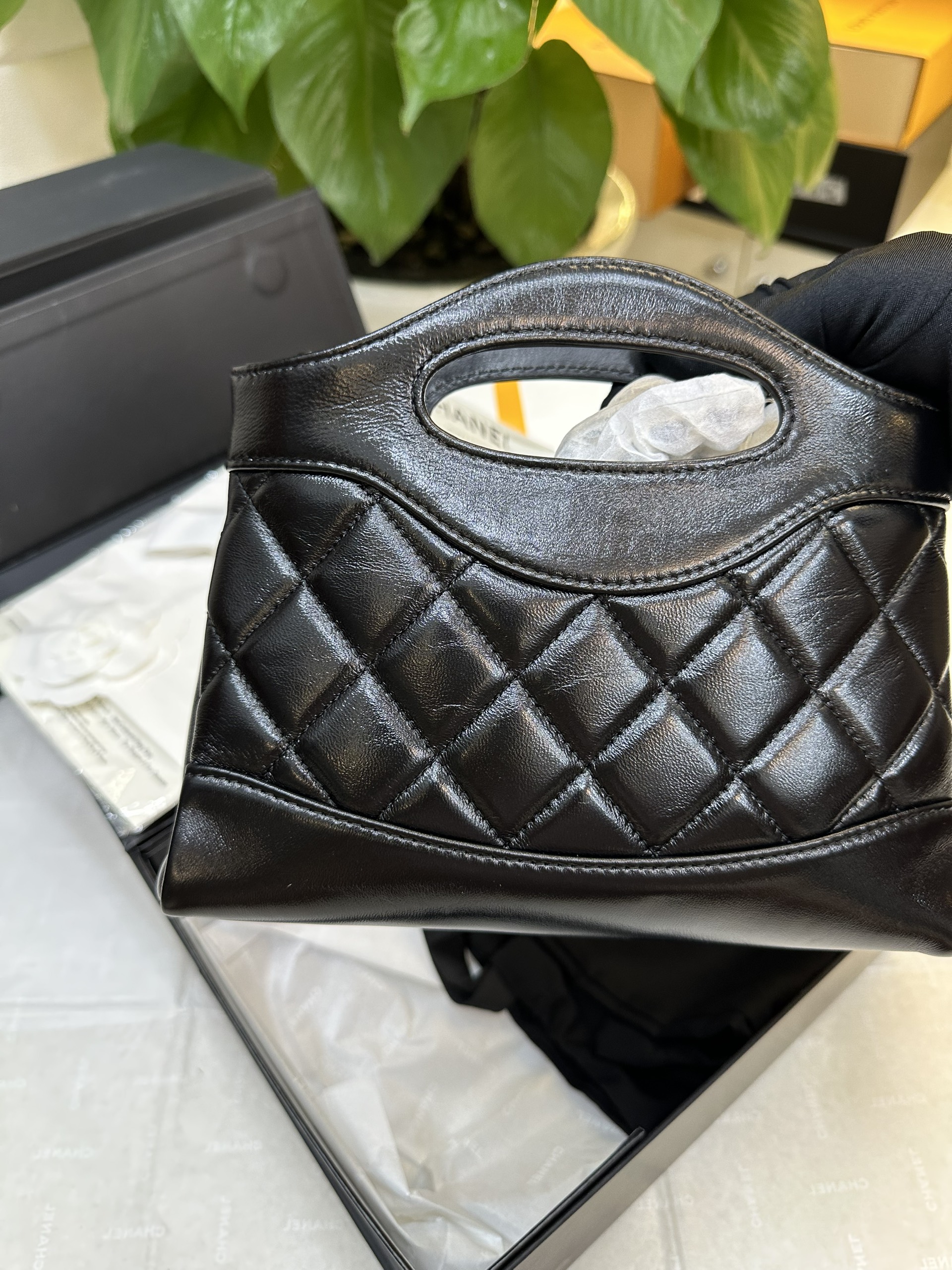 Túi Chanel 24K Kelly VIP Màu Đen Size 19cm