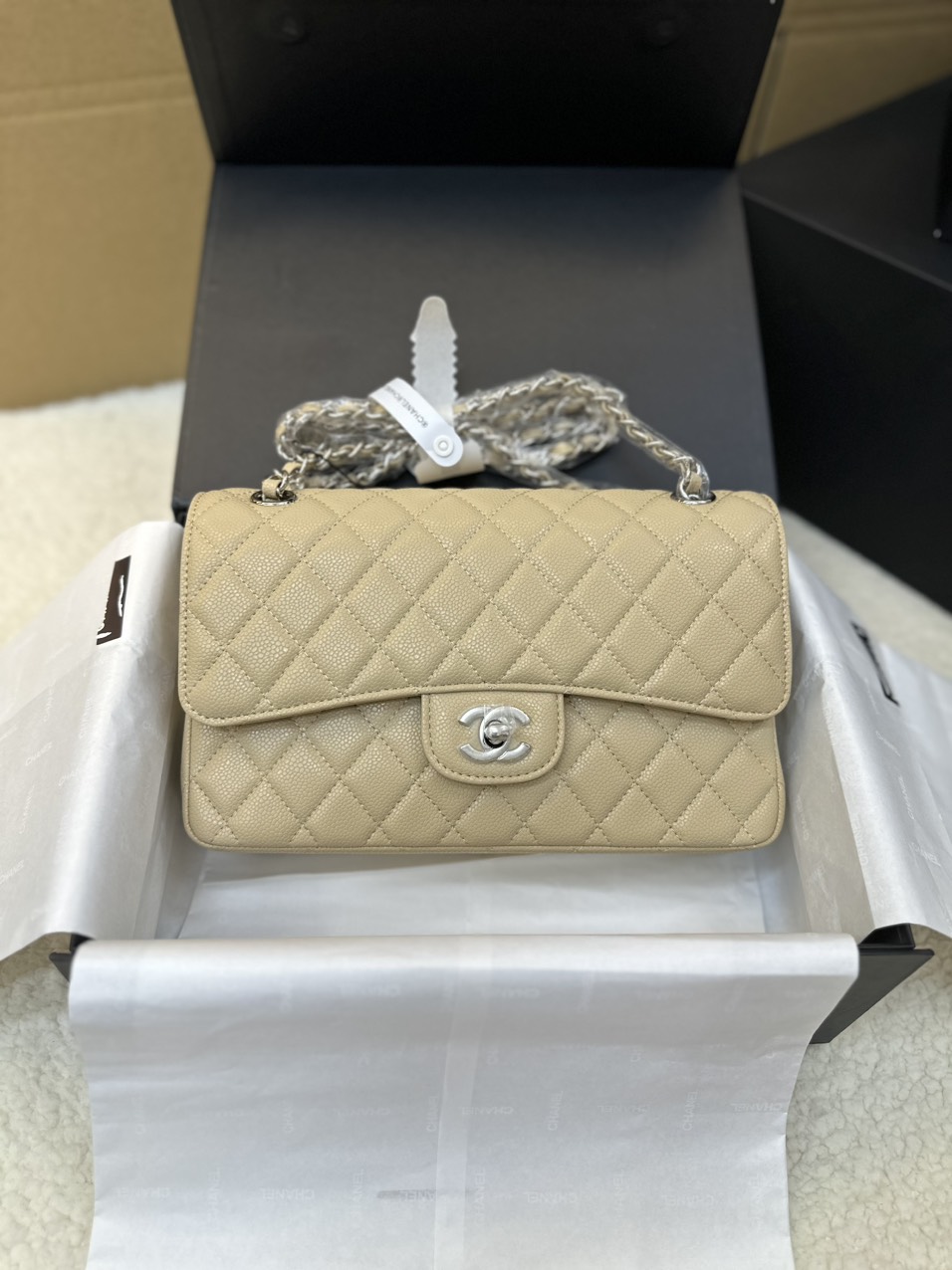 Túi Xách Chanel Classic Flap Trắng Kem Da Hạt Size 25cm