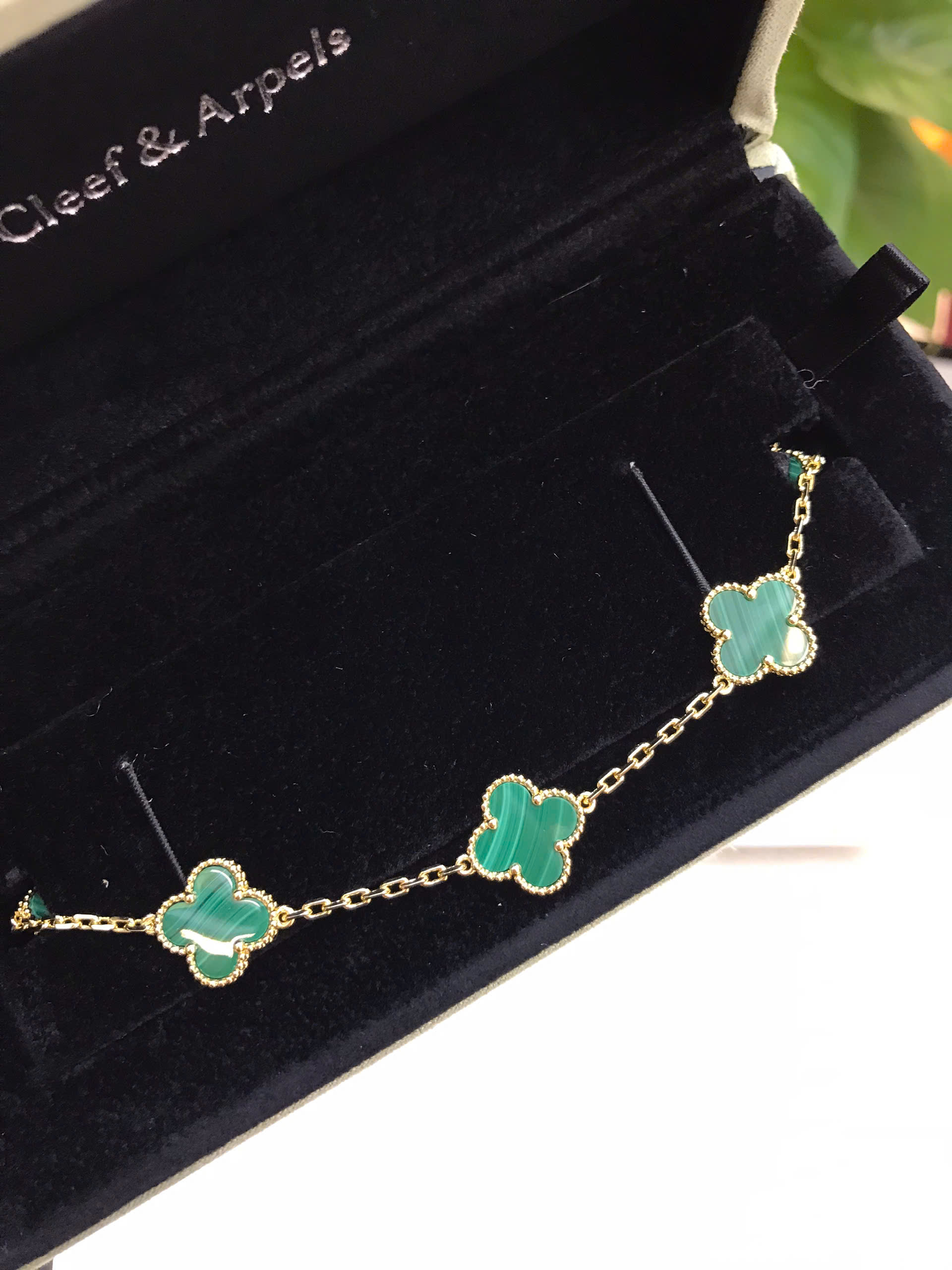 Vòng Tay Vintage Alhambra Bracelet 5 Motifs Green Siêu Cấp