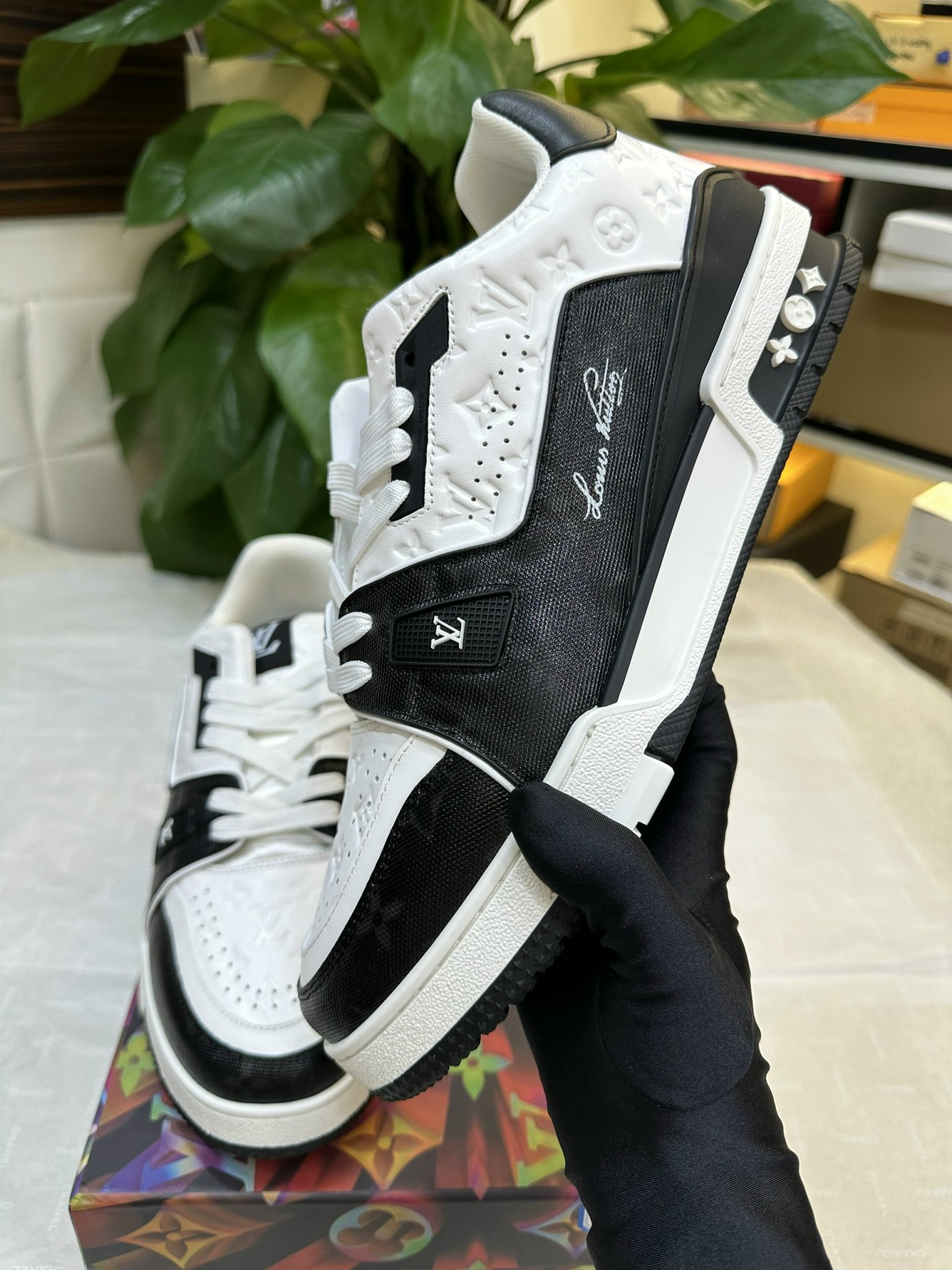 Giày Sneaker LV Trainer White Black 1A9JG9 Size 46