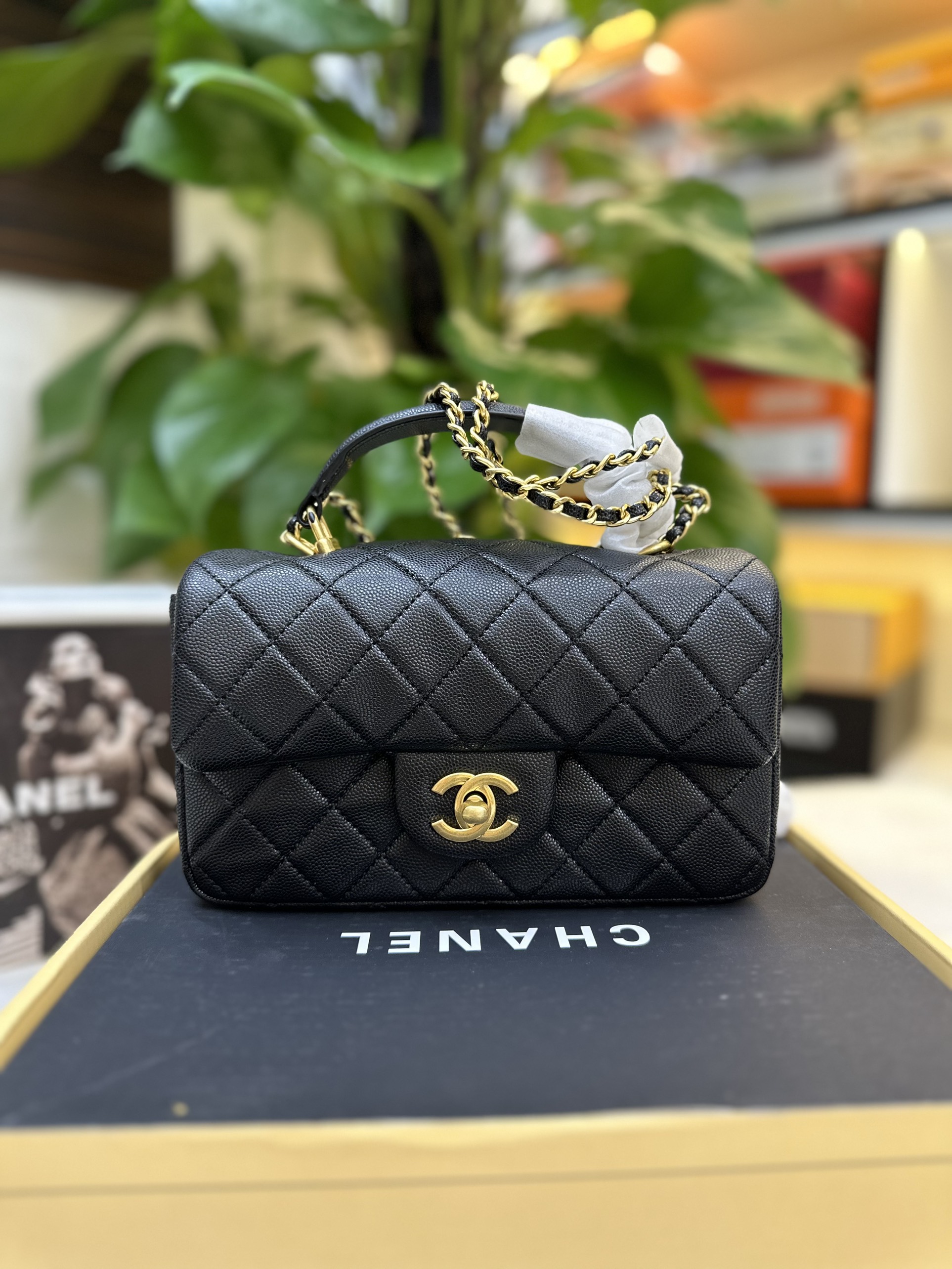 Túi Chanel Mini 8 Hadle Caviar Black Super Màu Đen Da Hạt Size 20cm