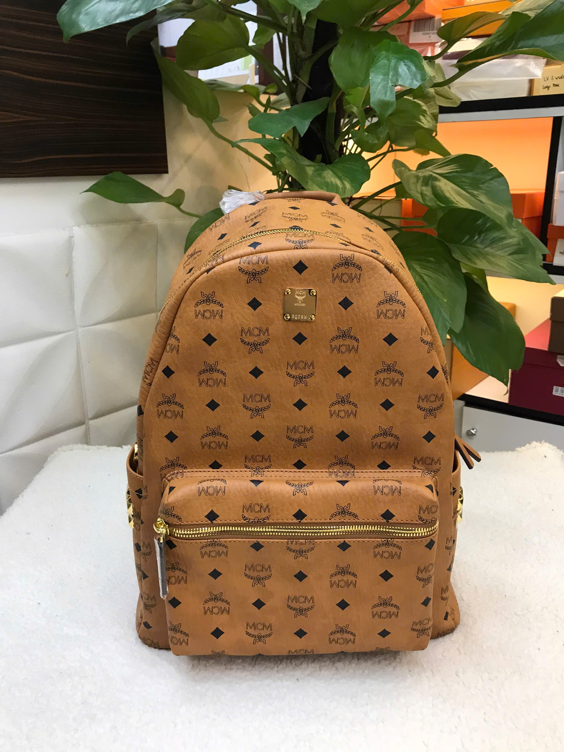 Balo MCM Stark All-Over Logo Printed Medium Backpack Màu Nâu Size 40cm