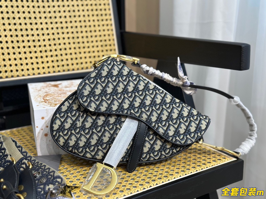 Túi Xách Dior Super Saddle Bag With Strap Họa Tiết Dior Oblique 2 Size
