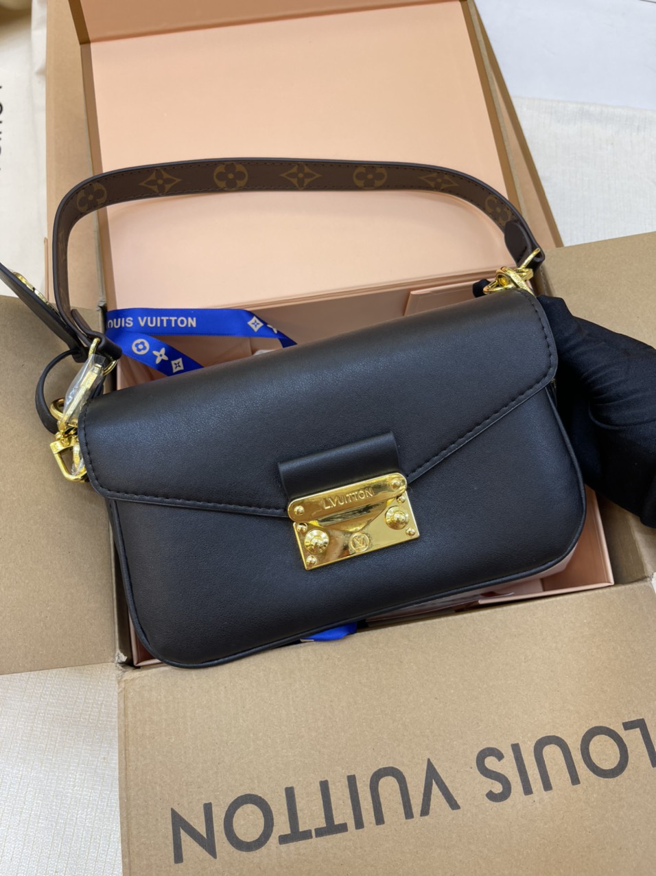 Túi xách LV Super  SWING BAG Size 23cm