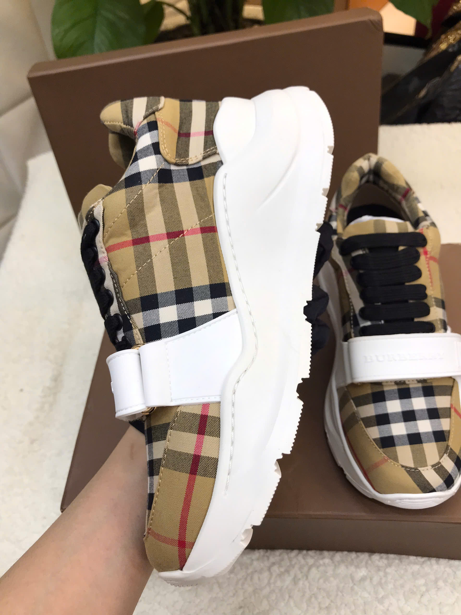 Giày Burberry Vintage Check Cotton Sneakers Beige Siêu Cấp Size 35