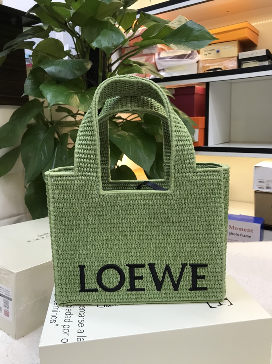 Túi Loewe Small Font Tote In Raffia Màu Xanh Size 25cm