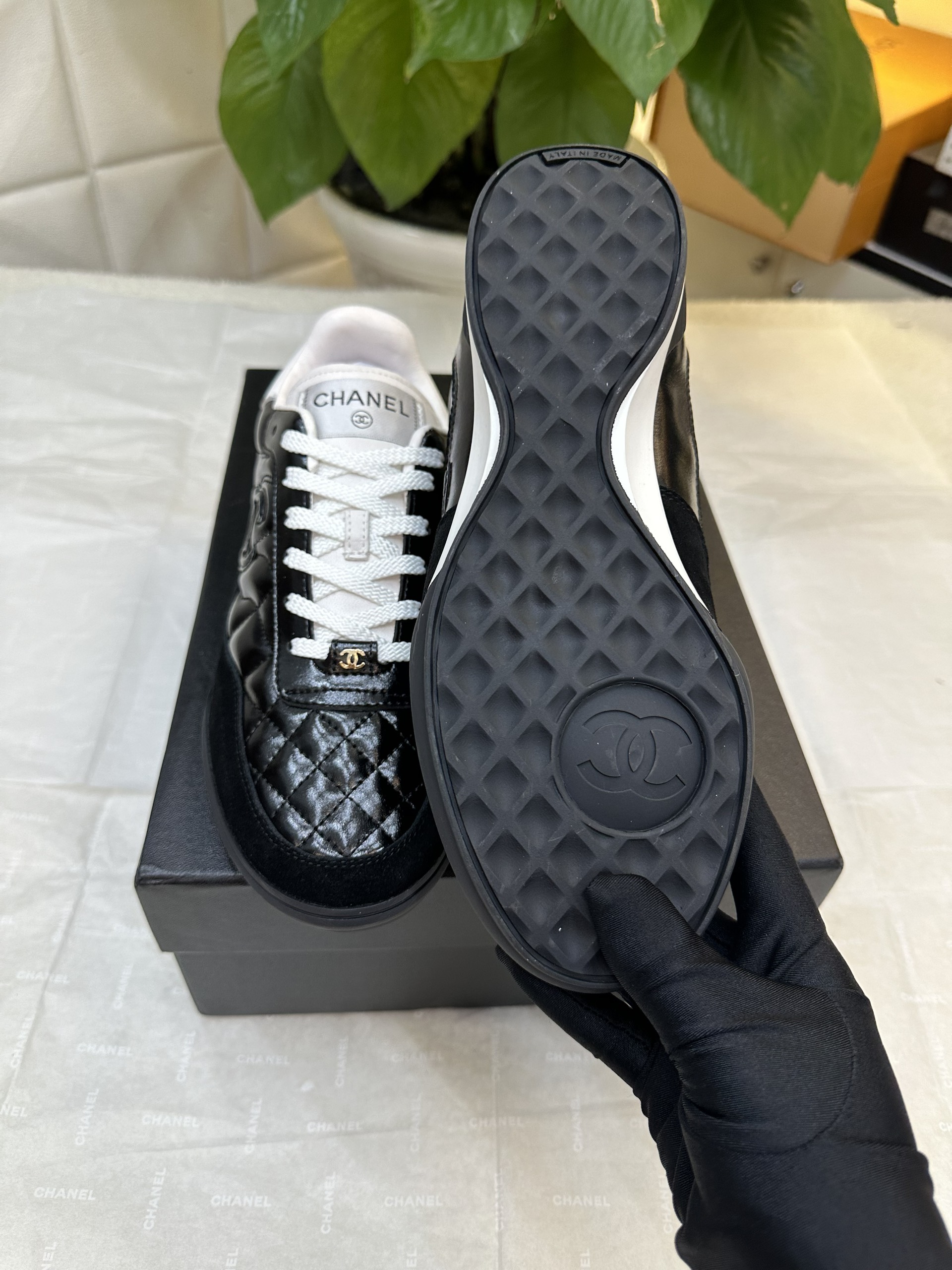 Giày Thể Thao Chanel Sneaker Siêu Cấp Màu Đen Size 37