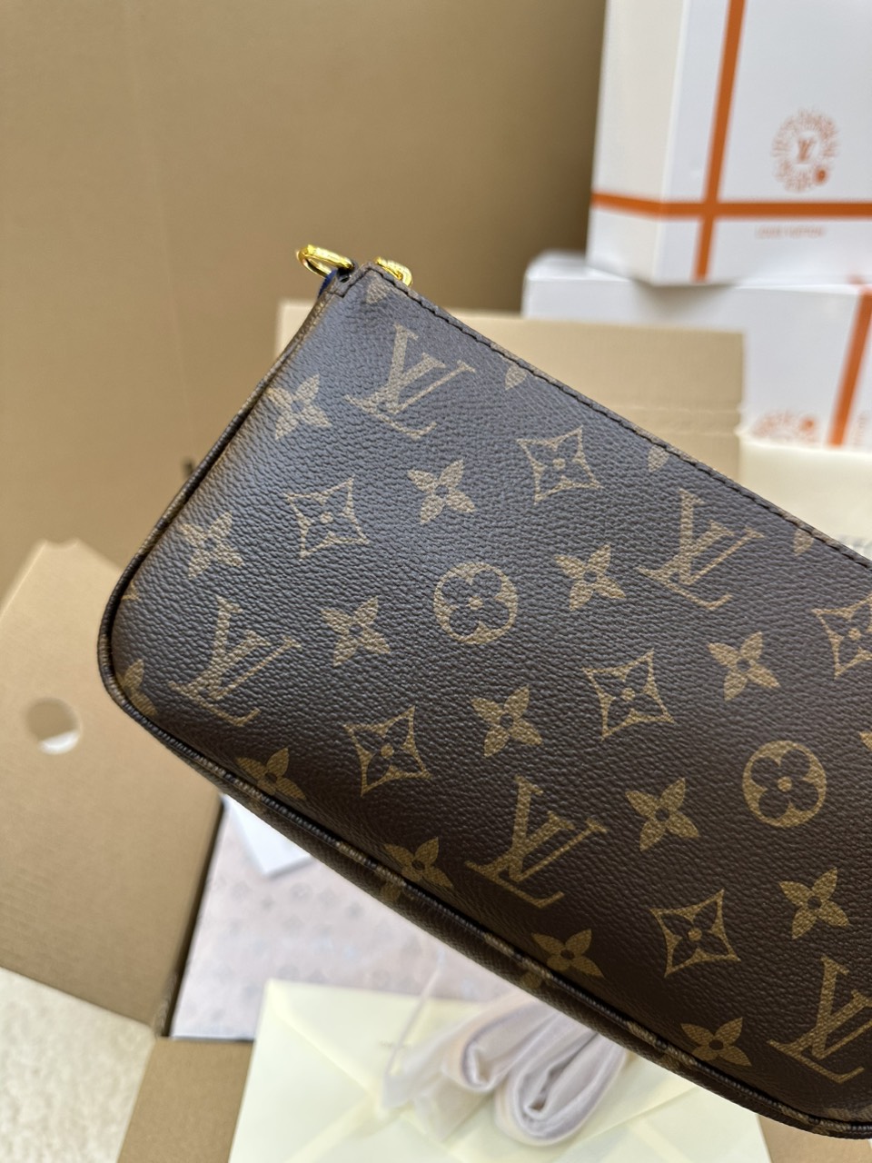 Túi Xách LV Pochette Accessoires Super Màu Nâu Size 23.5cm M40712