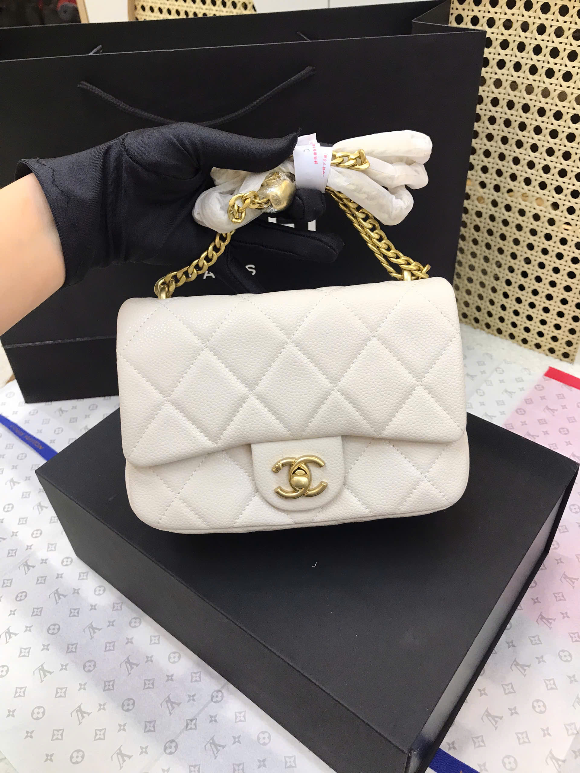 Túi Chanel Mini Flap Chain Bag White Calfskin Gold Super Màu Trắng Size 18cm