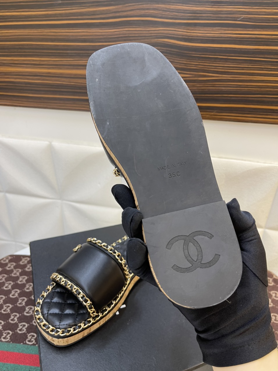 Dép Chanel Super Viền Xích Vàng Phối Da Màu Đen Full Box Size 35