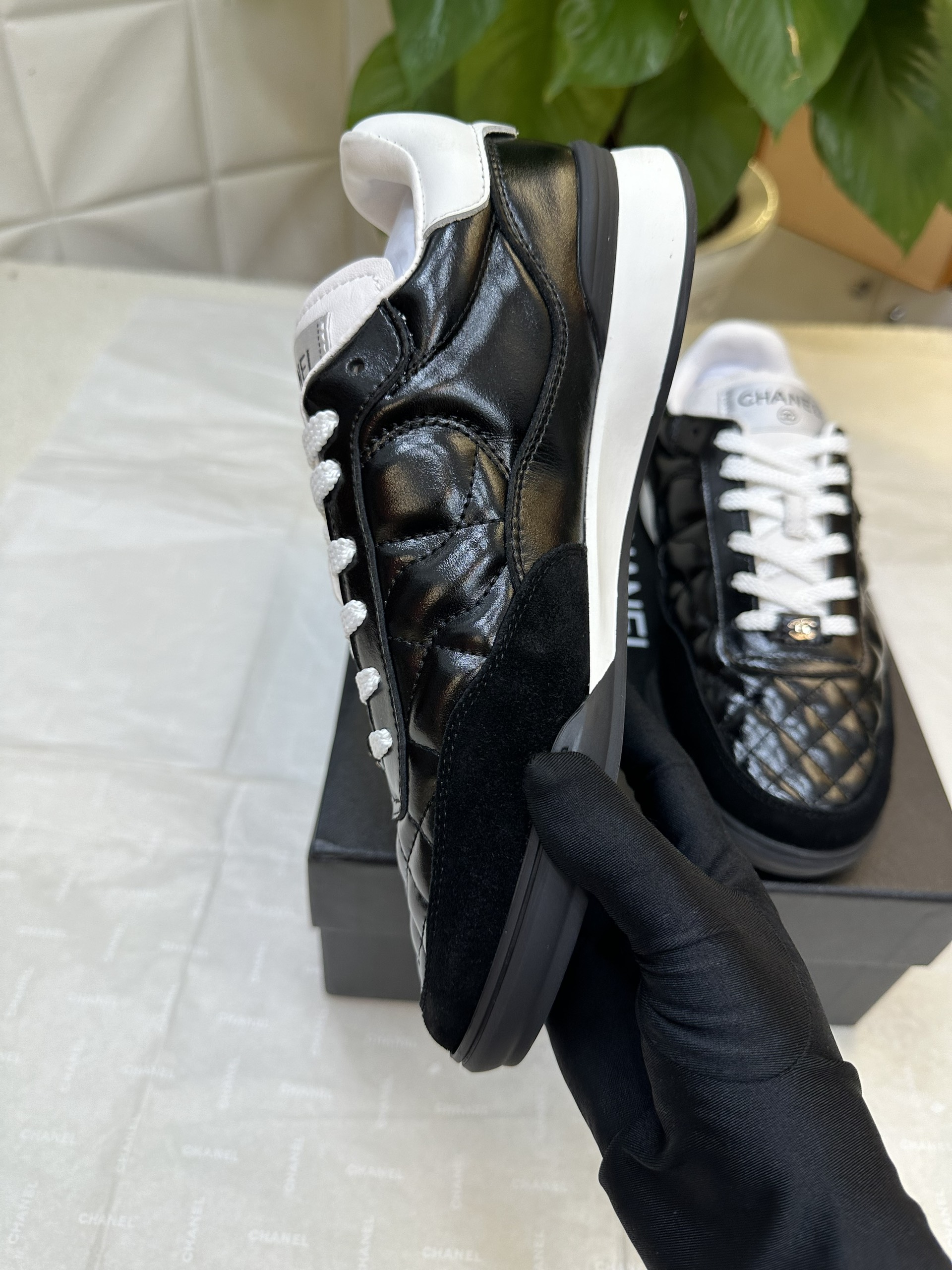 Giày Thể Thao Chanel Sneaker Siêu Cấp Màu Đen Size 37