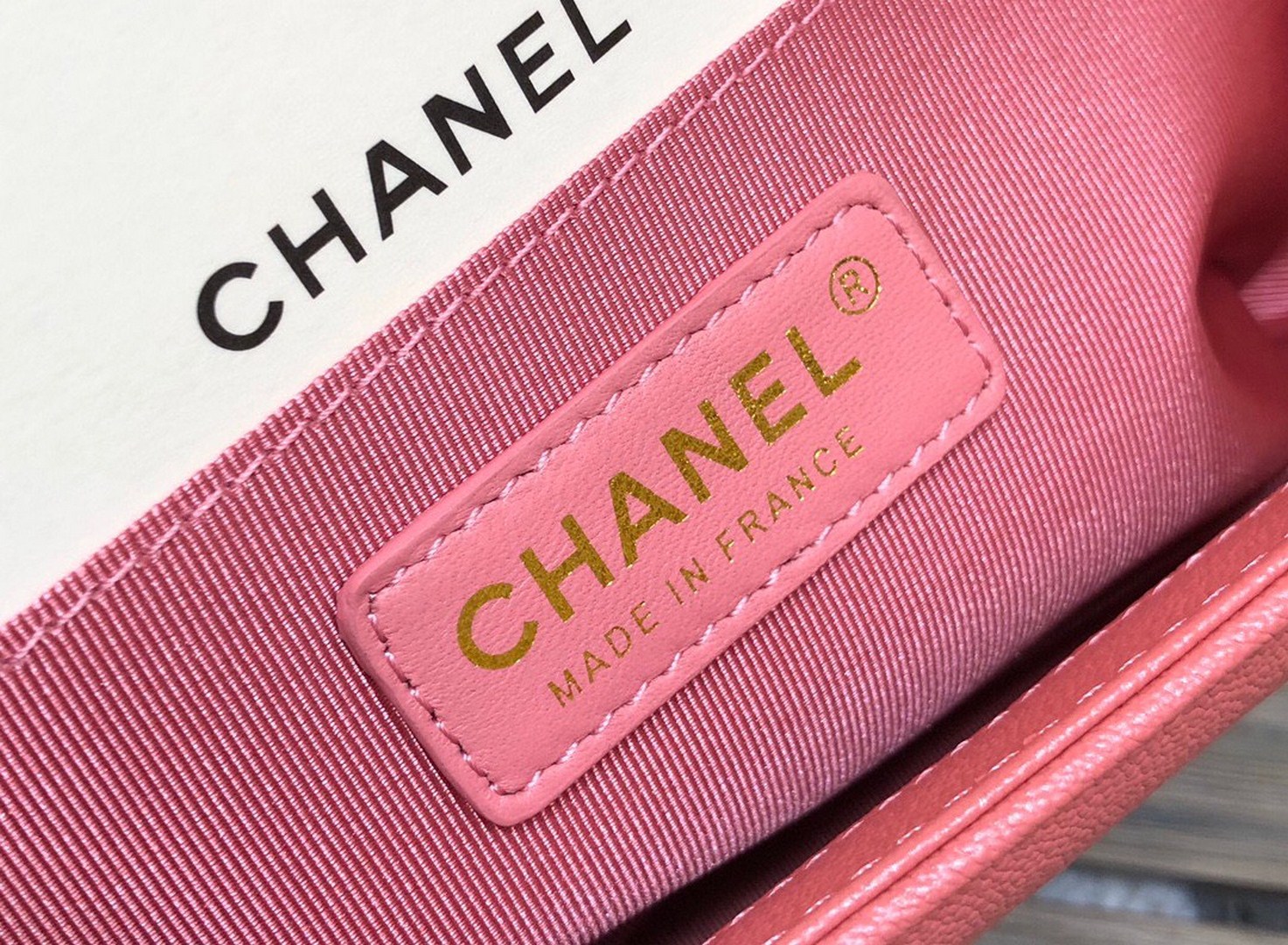 Túi Xách Chanel Leboy Vip Hồng Đậm Size 25cm M67086