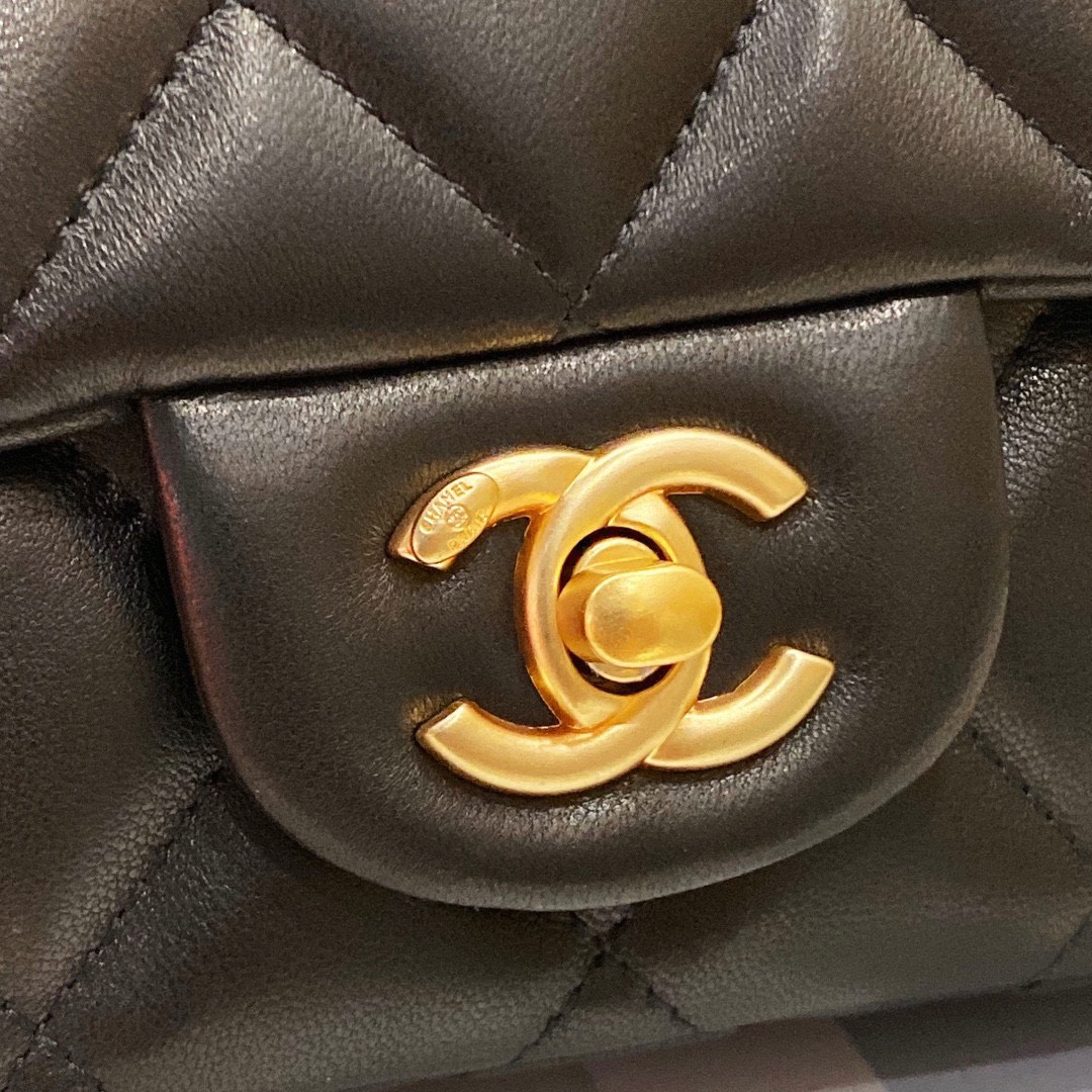 Túi Xách Chanel Classic 23A Siêu Cấp Da Lì Size 21cm