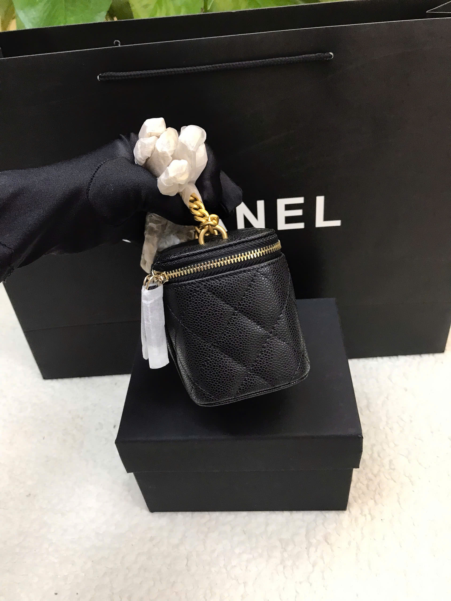 Túi Chanel 23P Mini Vanity Case Heart Chain Bag Siêu Cấp Màu Đen Size 11cm