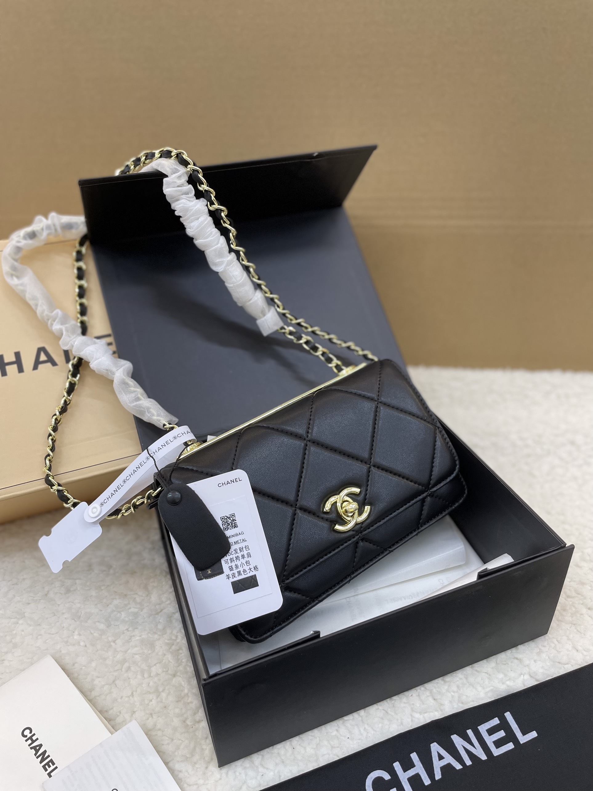 Túi Xách Chanel Woc Super Màu Đen Trám To Size 20cm Full Box