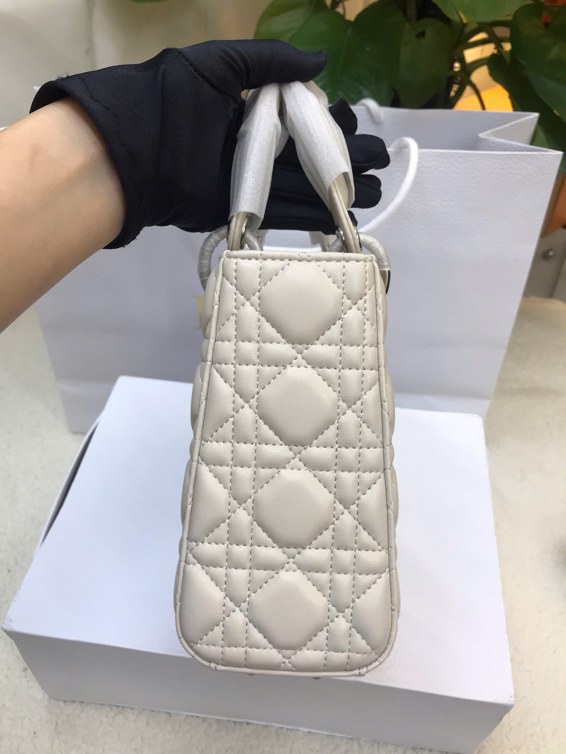 Túi Small Lady Dior Bag Super Màu Trắng Size 20cm