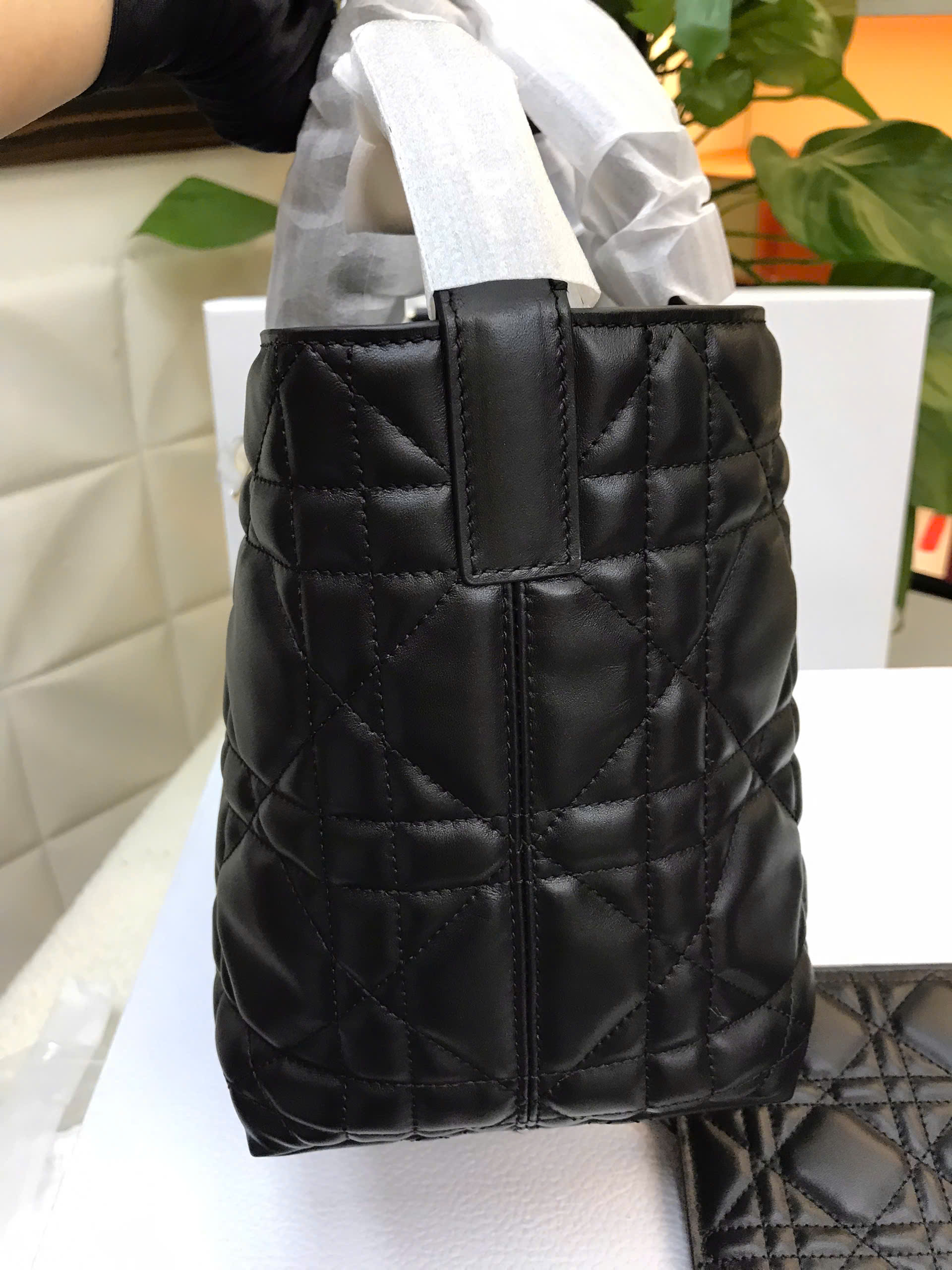 Túi Medium Dior Toujours Bag Black Macrocannage Calfskin Vip Màu Đen Size 28.5cm