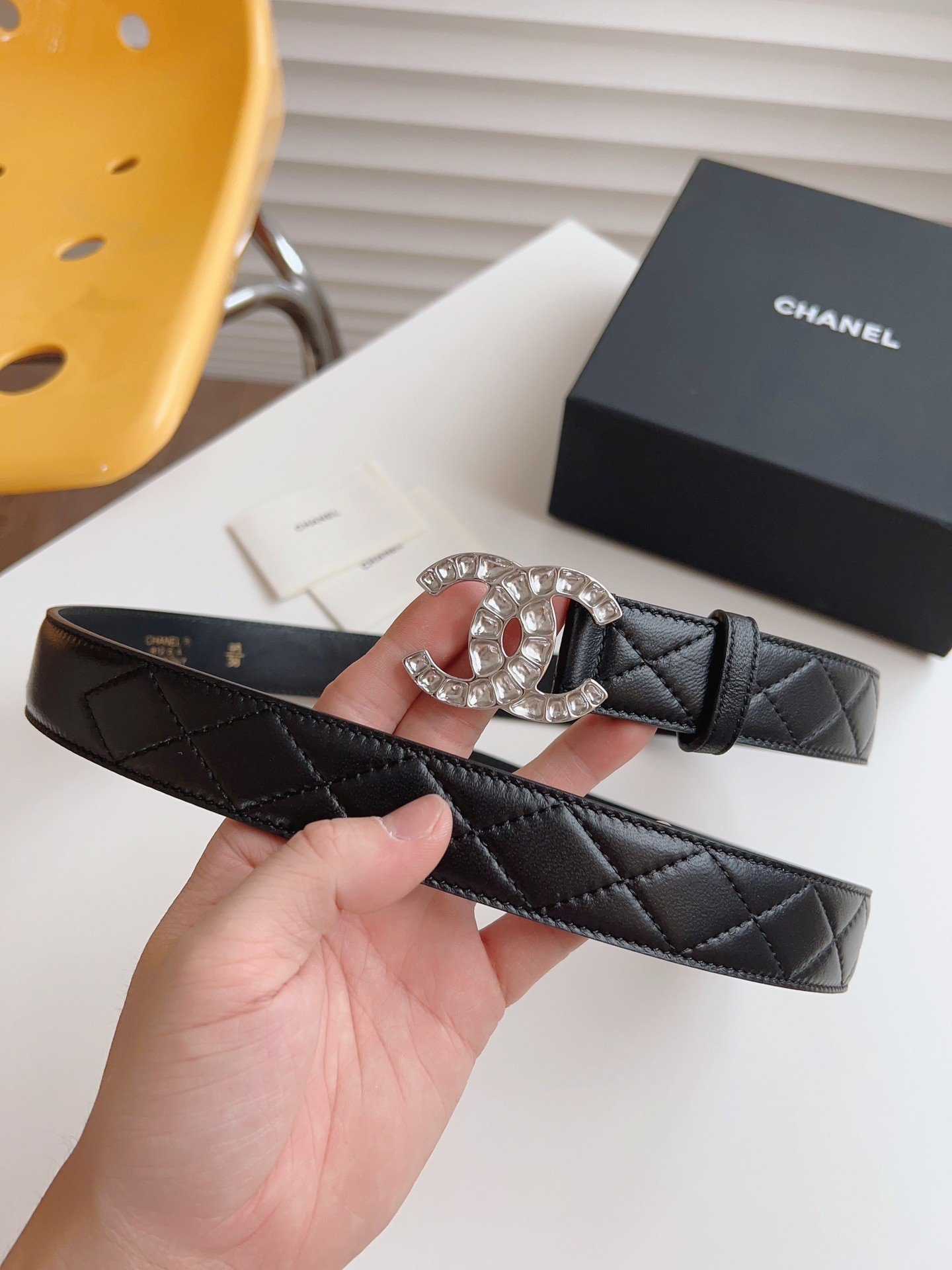 Thắt Lưng Chanel Khóa Kim Cương Siêu Cấp Dập Nổi Size 3cm