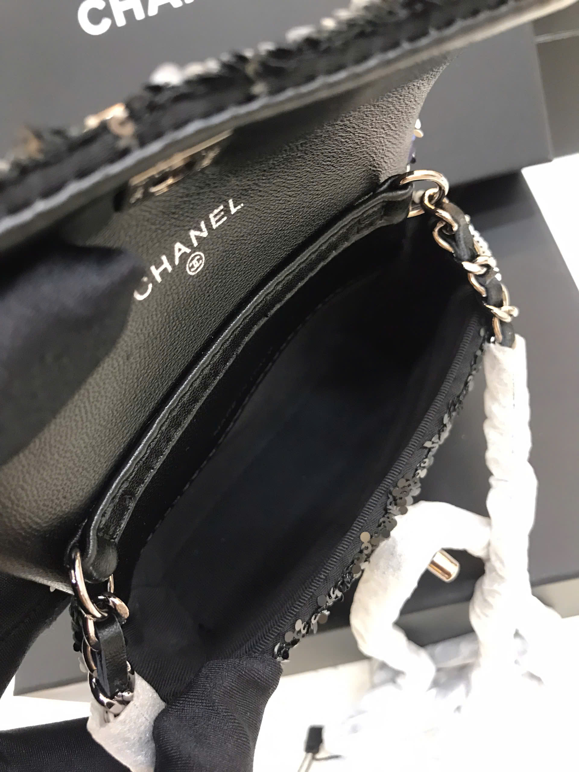 Túi Chanel Sequin Clutch With Chain - Black Mini Bags Siêu Cấp