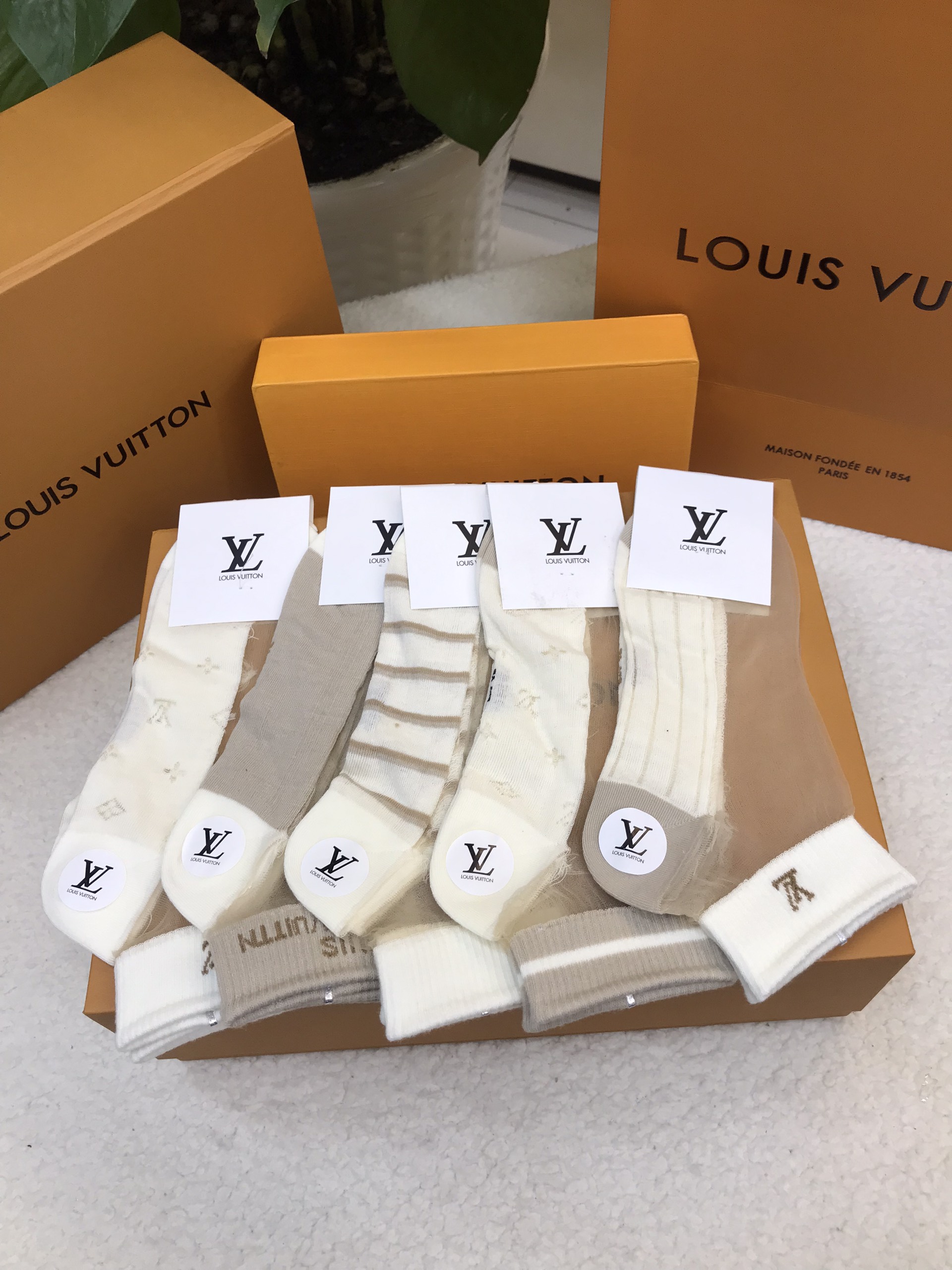 Tổng Về Vớ Louis Vuitton Siêu Cấp