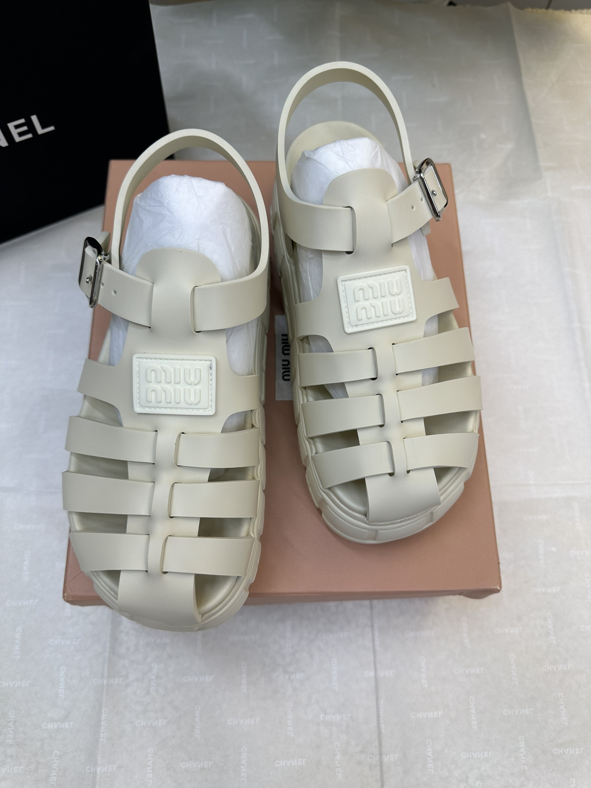 Giày MiuMiu EVA Platform Cage Sandals Siêu Cấp Màu Trắng Size 36