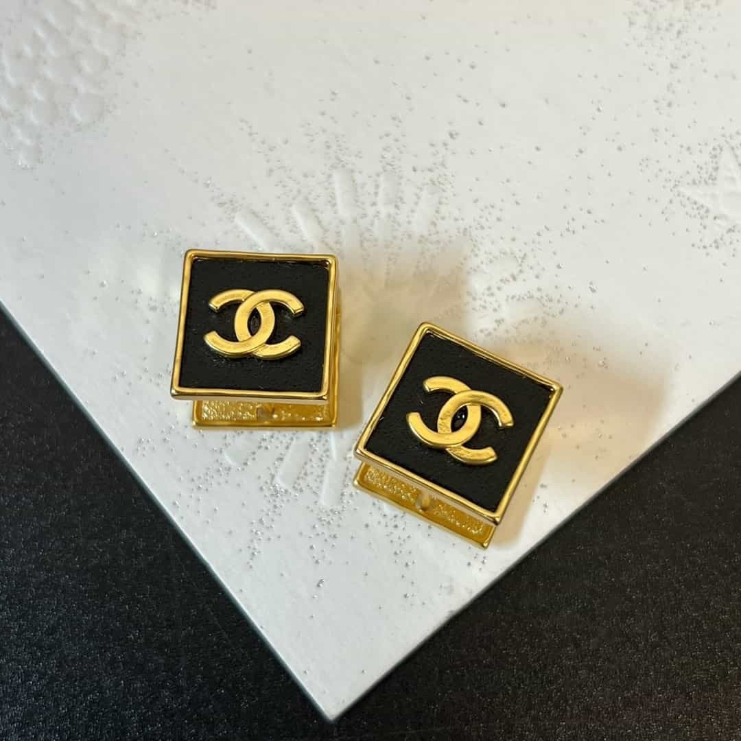 Bông Tai Chanel Da Màu Đen Siêu Cấp Hình Vuông  C1 Full Box