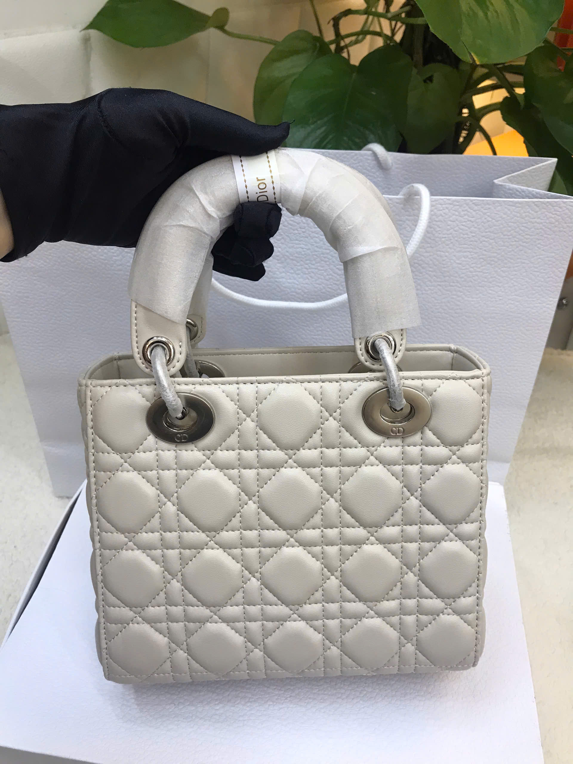 Túi Small Lady Dior Bag Super Màu Trắng Size 20cm