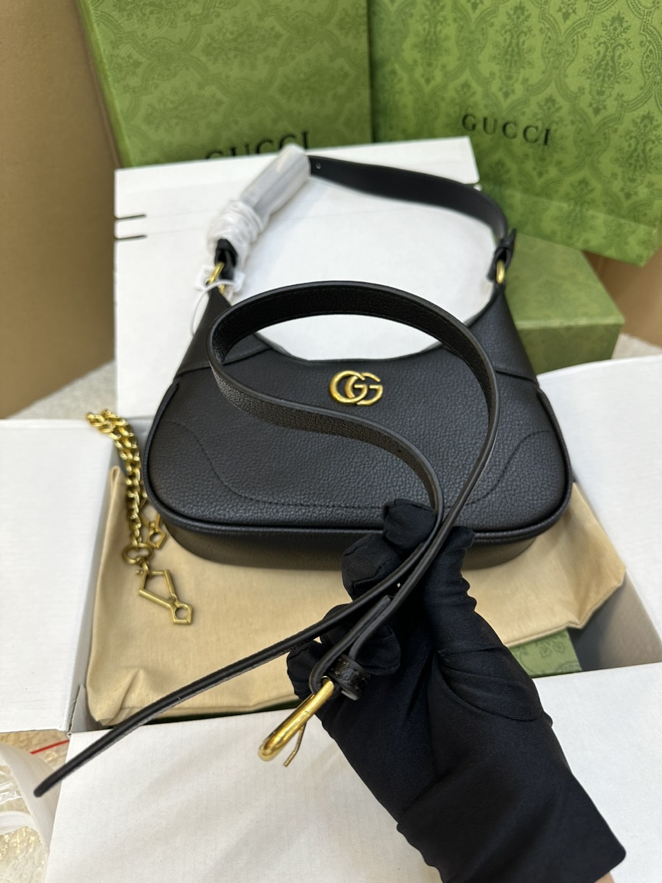 Túi Gucci Aphrodite Embellished Textured-Leather Shoulder Super Màu Đen Size 25cm