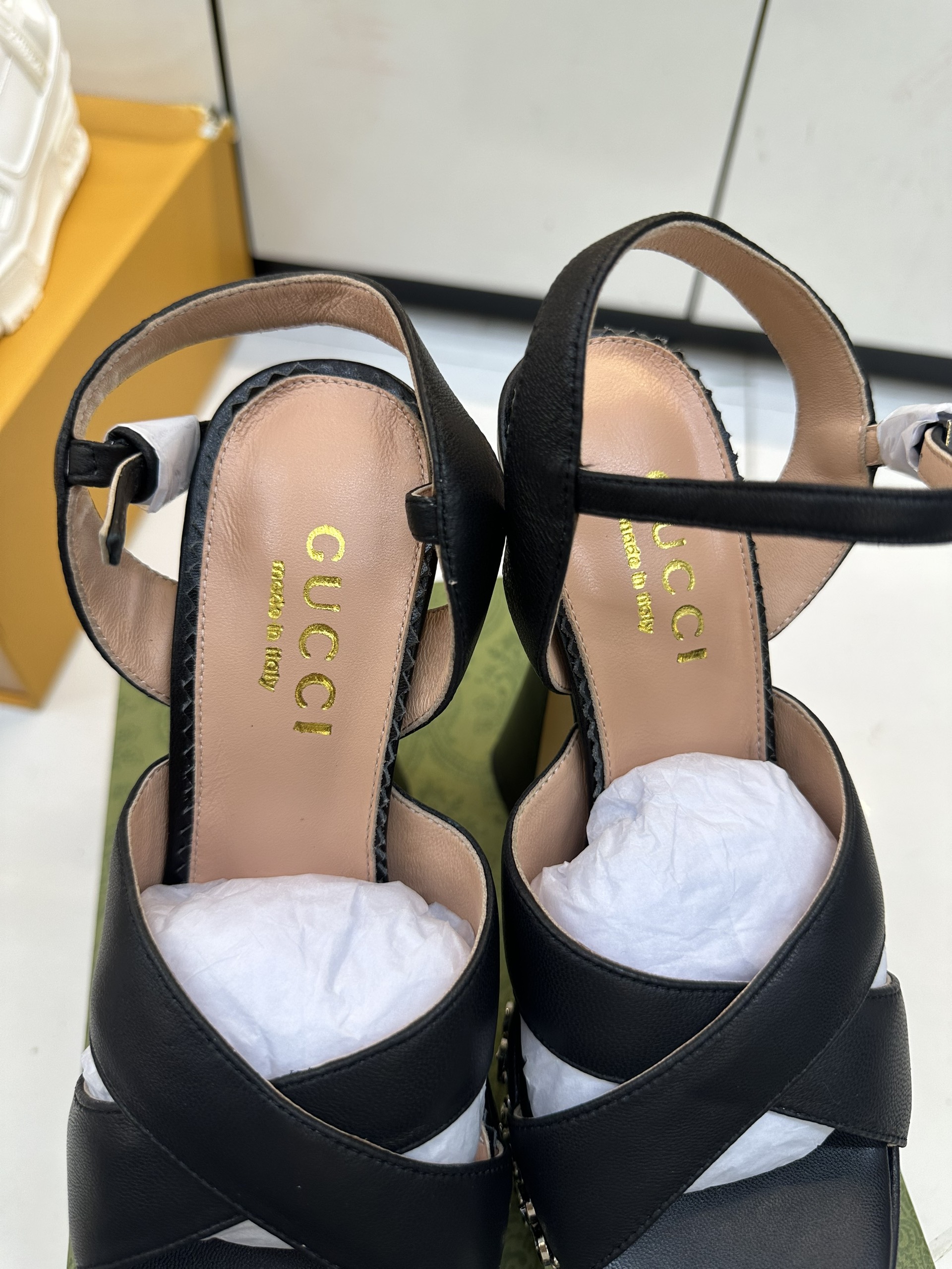 Giày Gucci Interlocking G Studs Sandal Siêu Cấp Màu Đen Heel 15cm Size 35