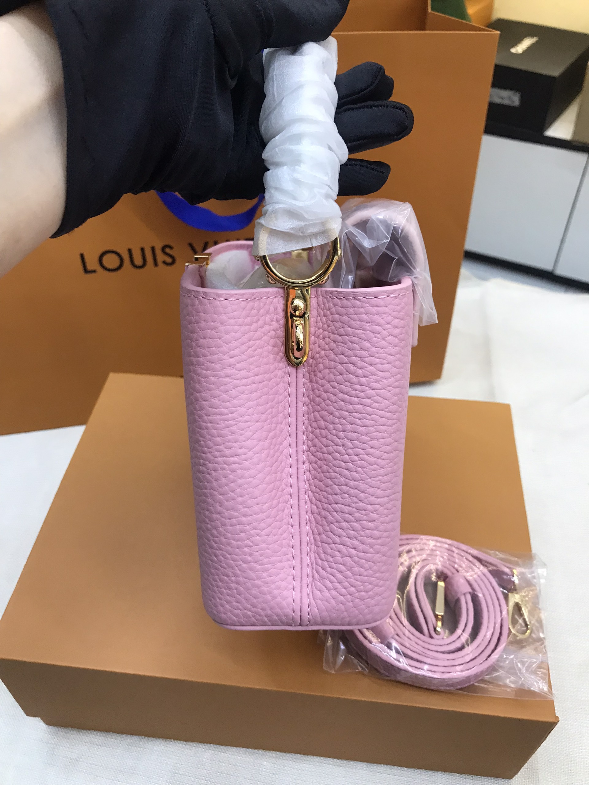 Túi LV Capucines Mini Pink Siêu Cấp Màu Hồng Size 21cm