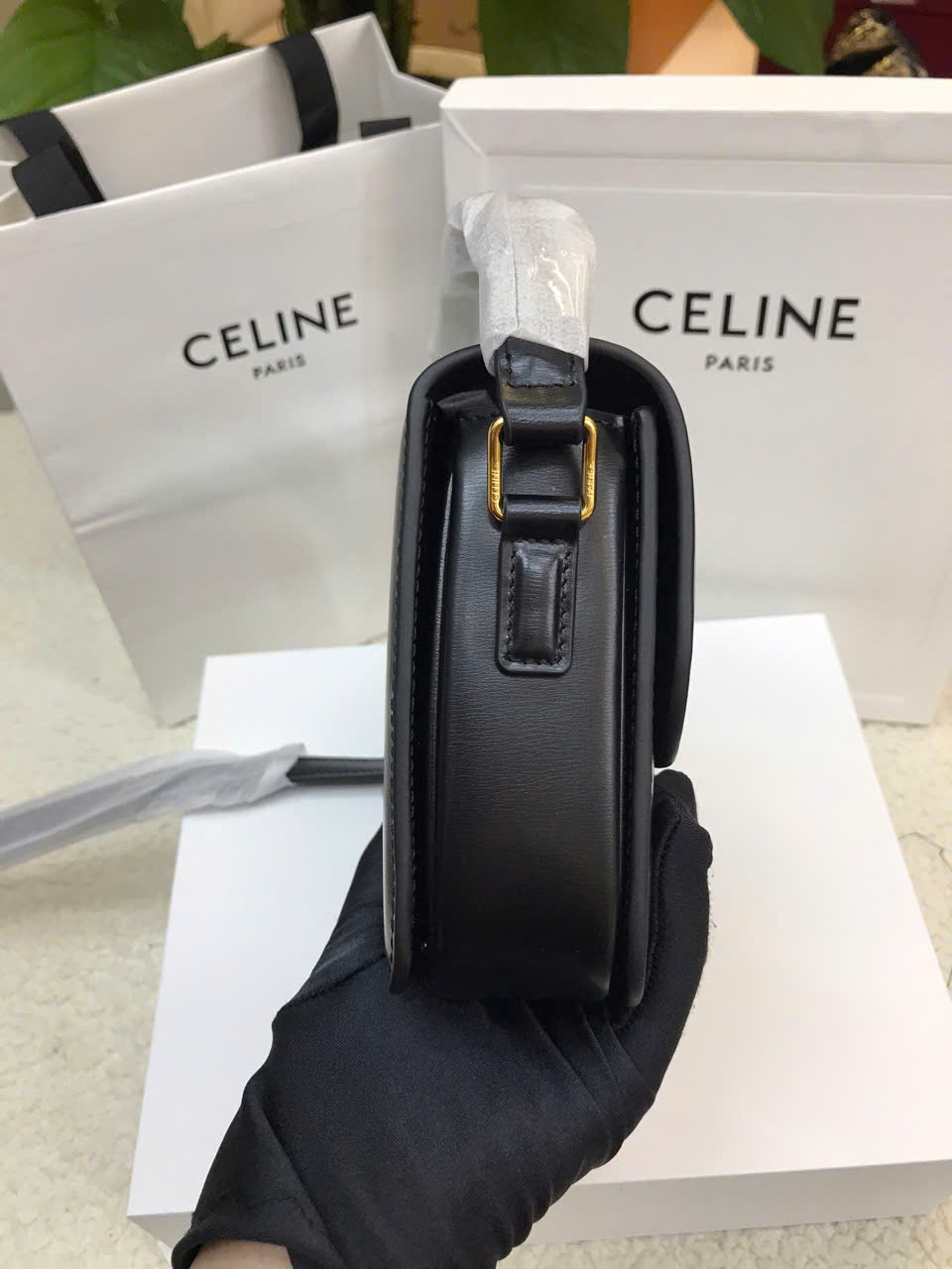 Túi Celine Teen Triomphe Bag In Shiny Calfskin Siêu Cấp Size 18cm