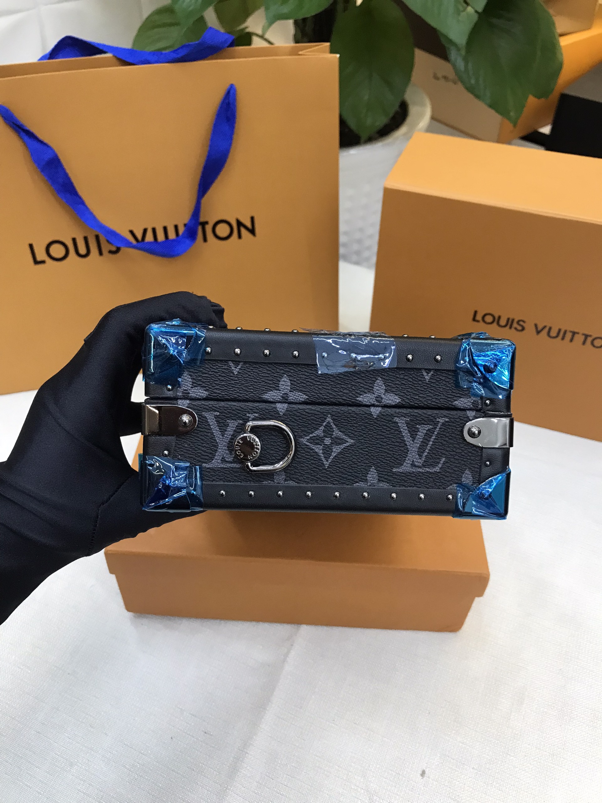 Túi Dạng Hộp LV Clutch Box Super Hoa Văn Đen M20251