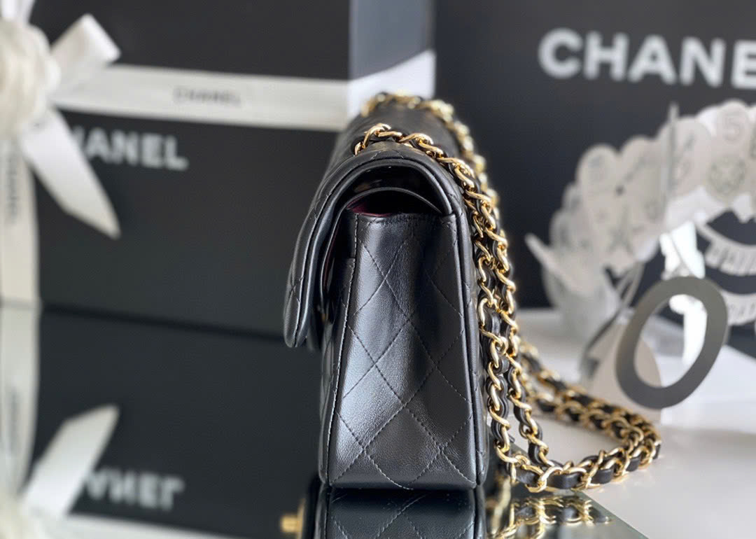 Túi Chanel Classic Flap Vip Da Lì Màu Đen Khóa Vàng Size 23cm