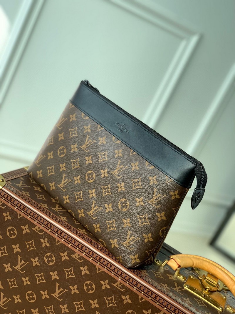 Túi LV Clutches Pochette Voyage Souple Monogram M82543 Hoa Nâu