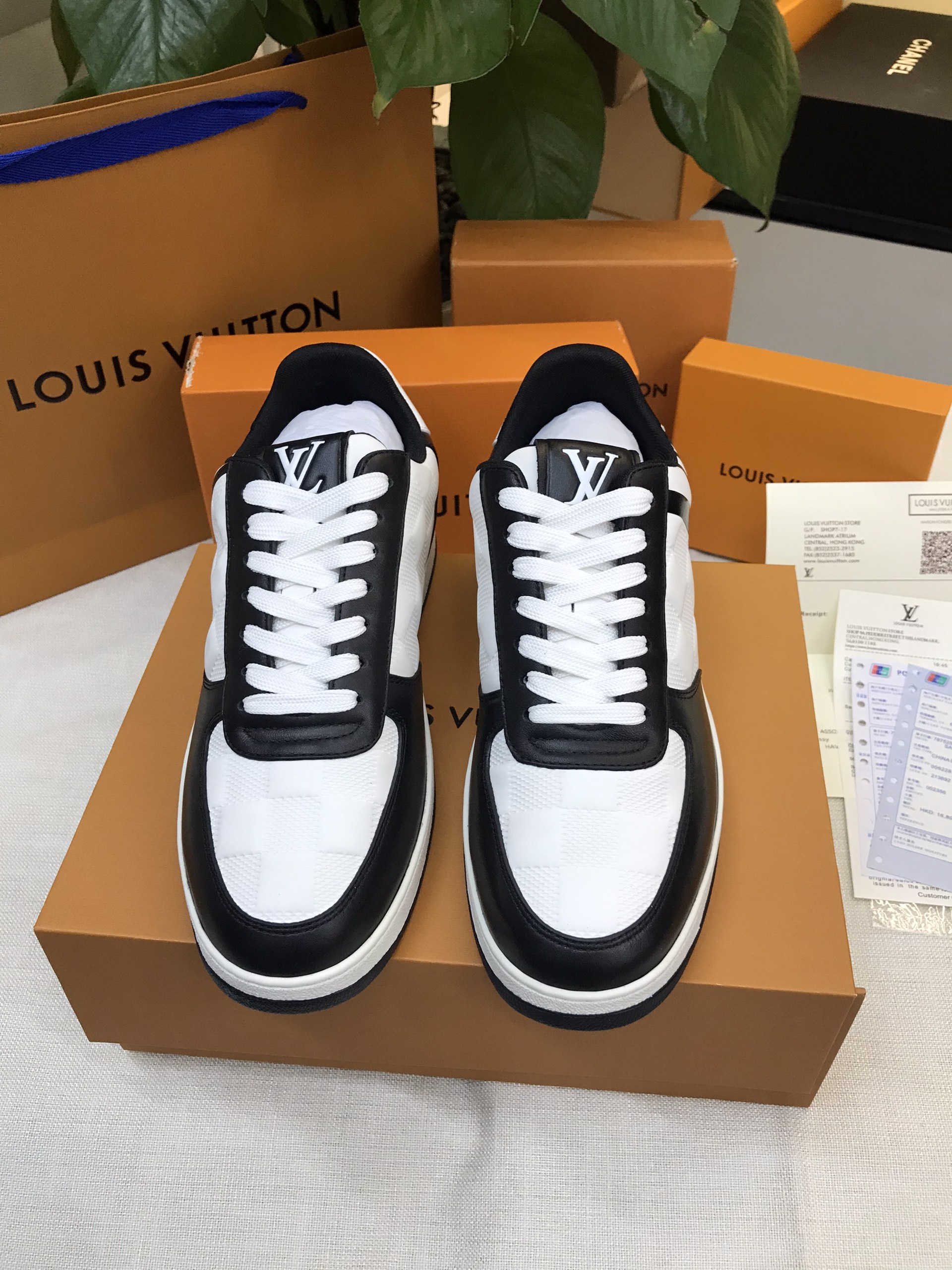 Giày LV Rivoli Sneaker Siêu Cấp Size 41