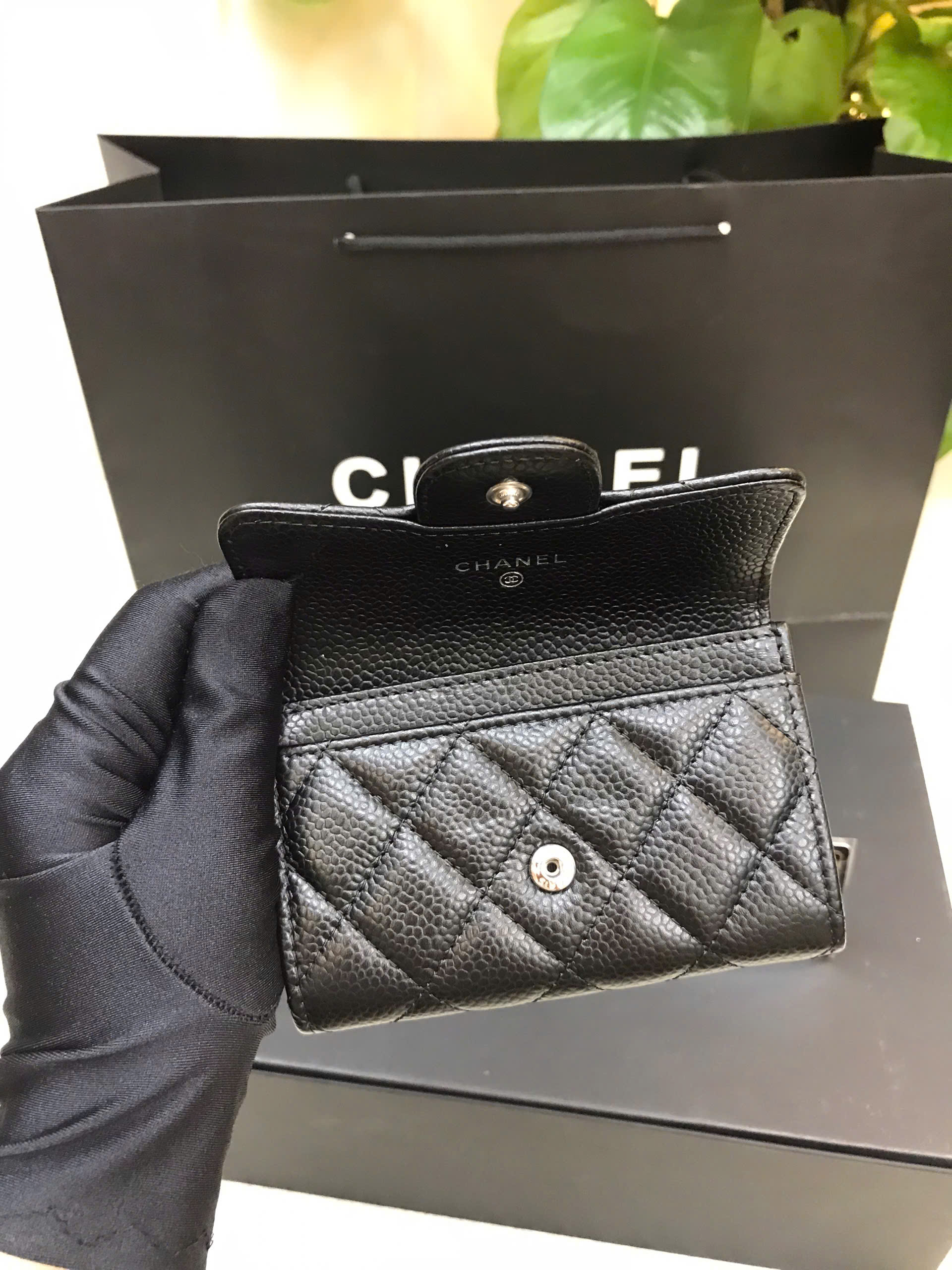 Ví Chanel Classic Flap Card Holder Black Caviar Vip Màu Đen Size 11cm