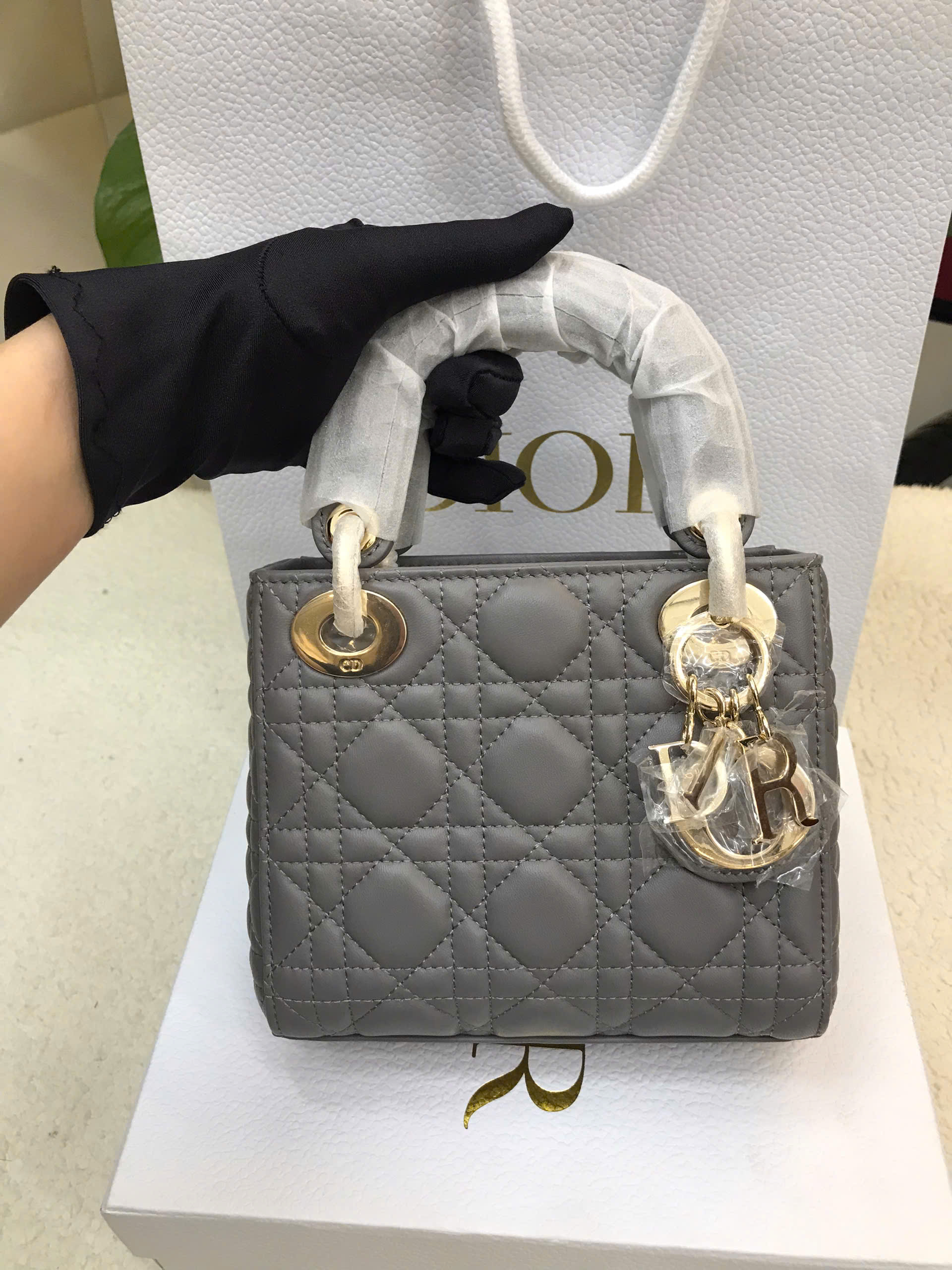 Túi Mini Lady Dior Bag Latte Cannage Lambskin Grey Vip Màu Xám Size 17cm