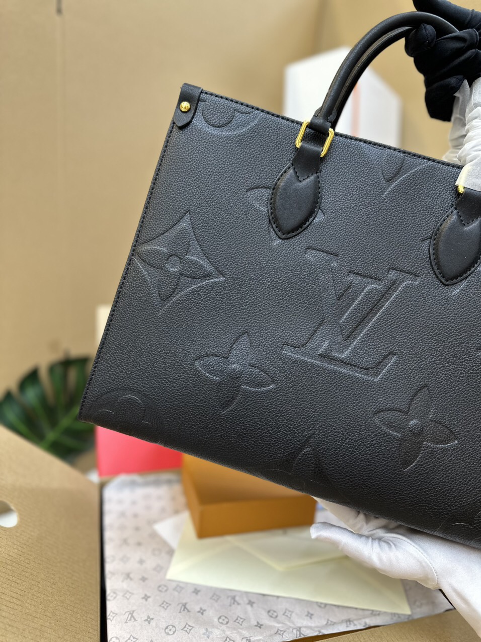 Túi Xách LV OnTheGo GM Super Màu Đen Size 35cm M44925