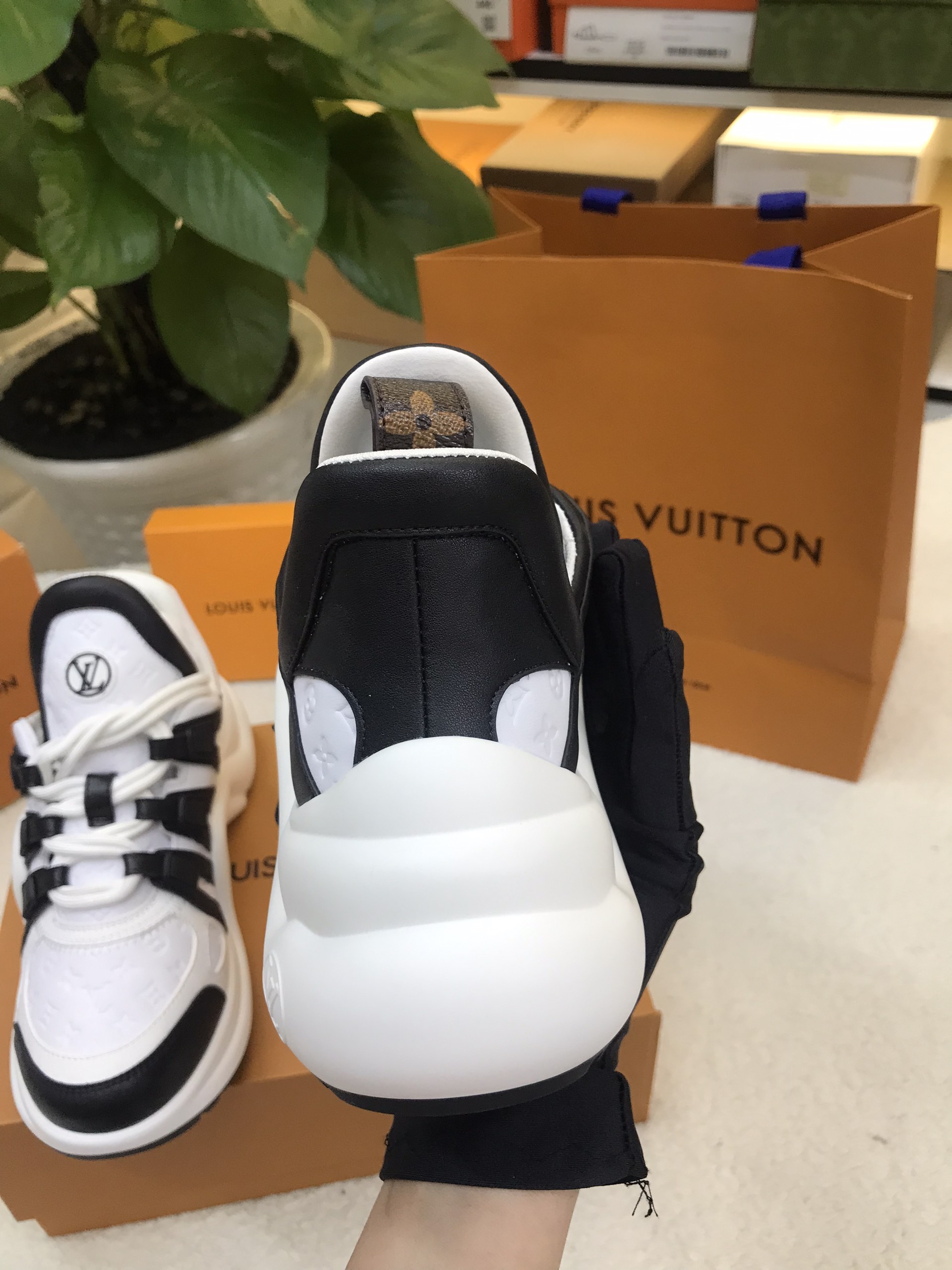 Giày LV Archlight Sneaker Siêu Cấp Size 36